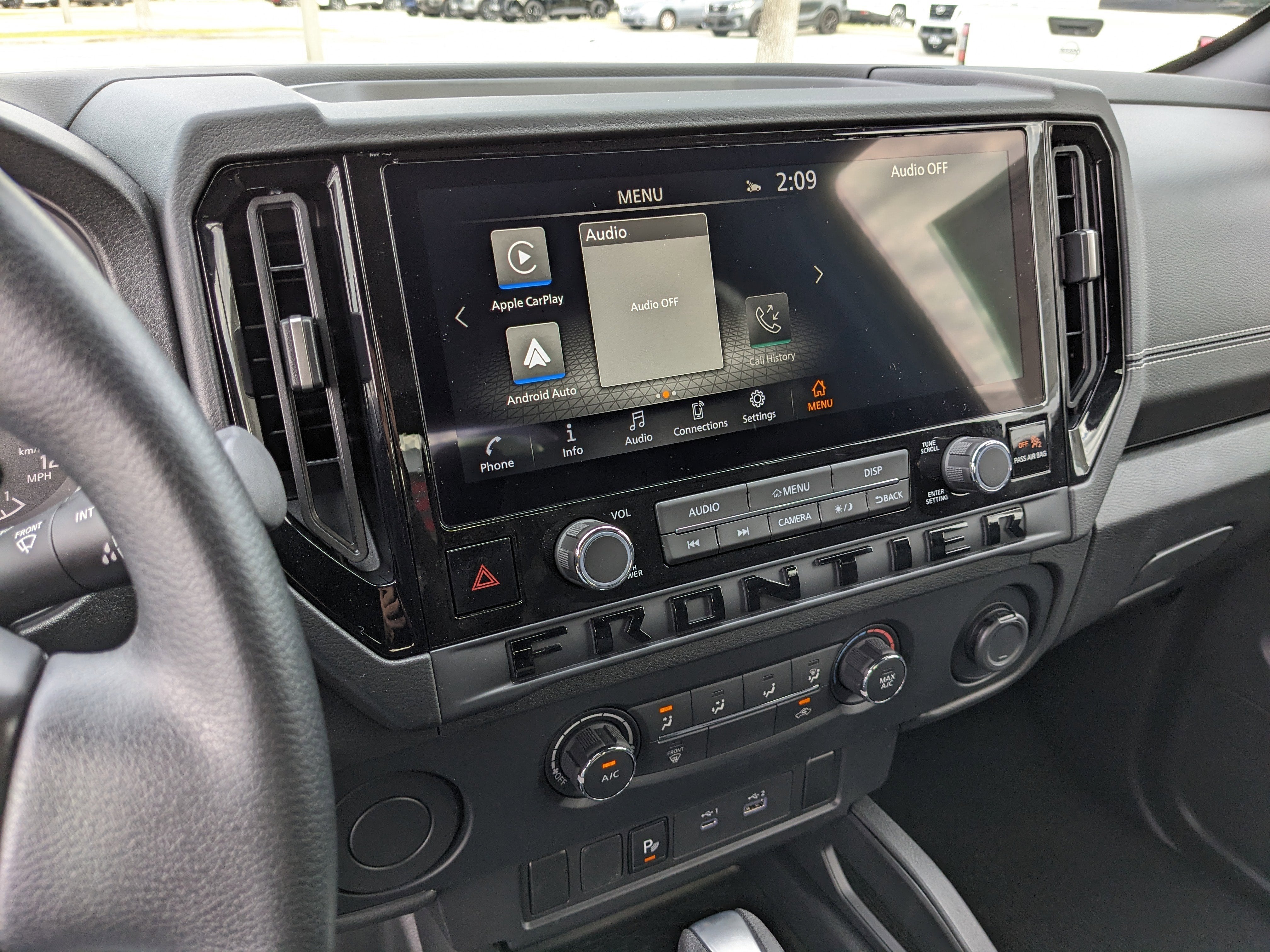 2026 Nissan Frontier SV