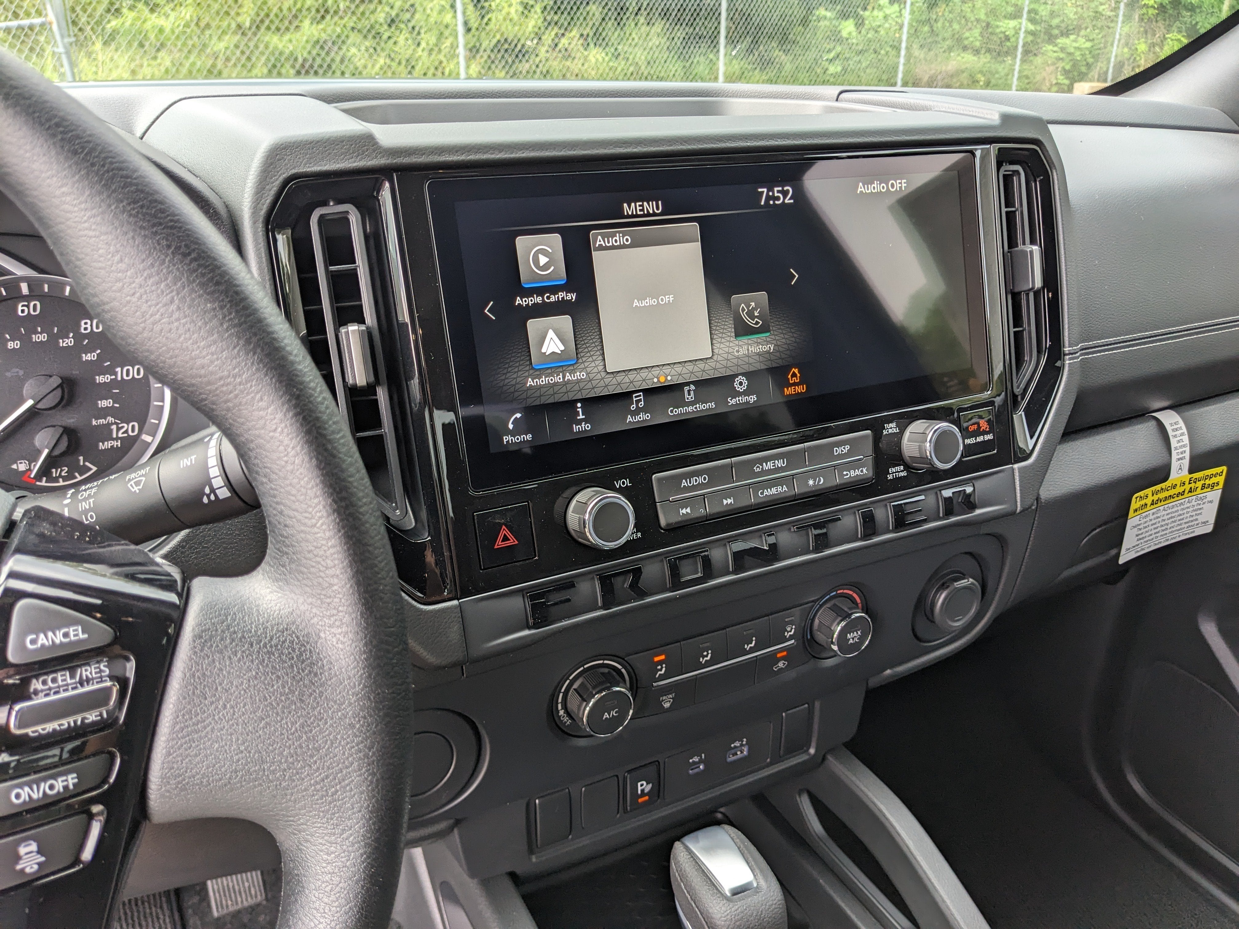 2027 Nissan Frontier SV