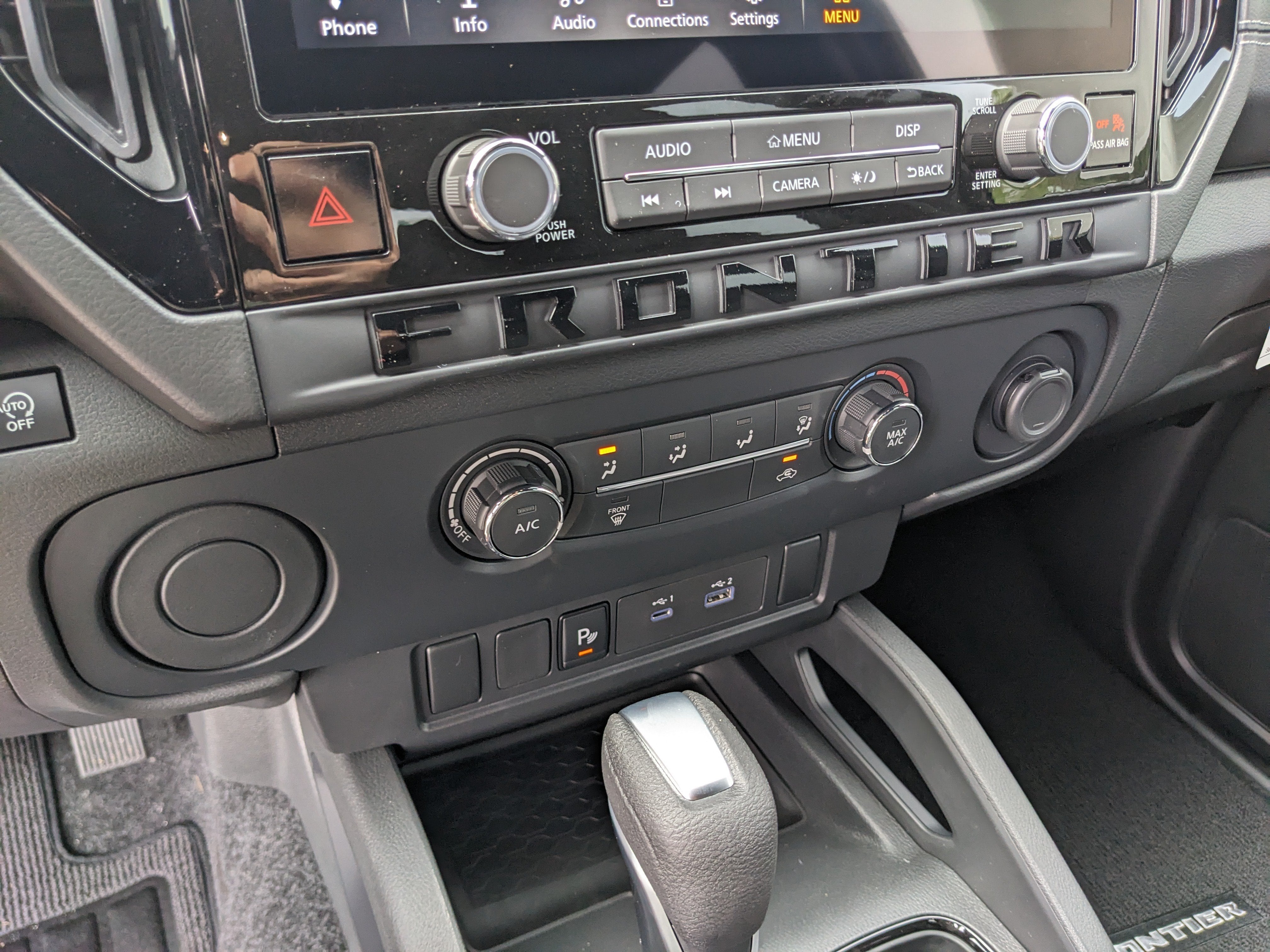 2027 Nissan Frontier SV