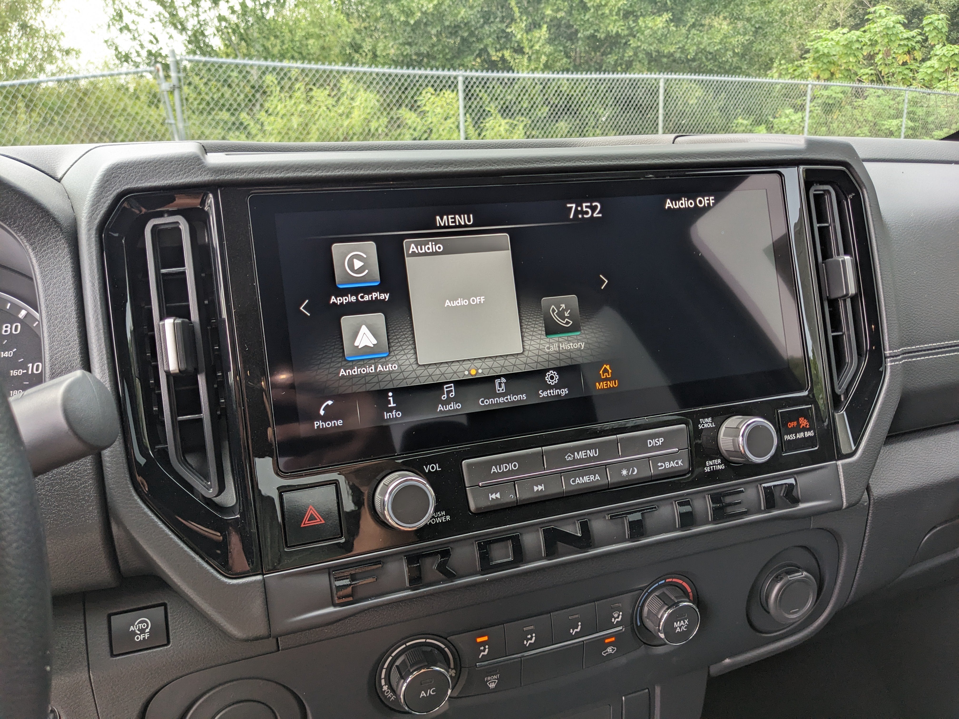 2027 Nissan Frontier SV