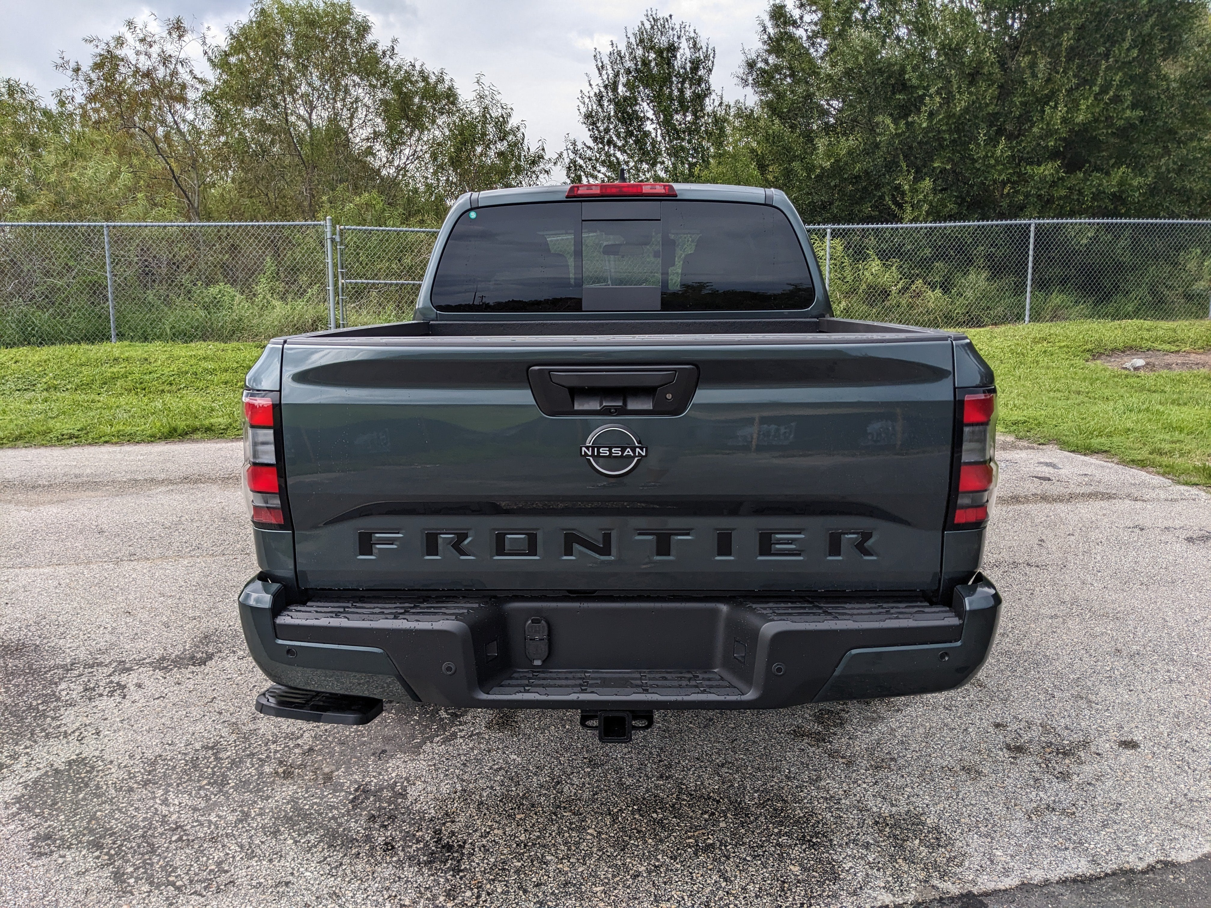 2027 Nissan Frontier SV