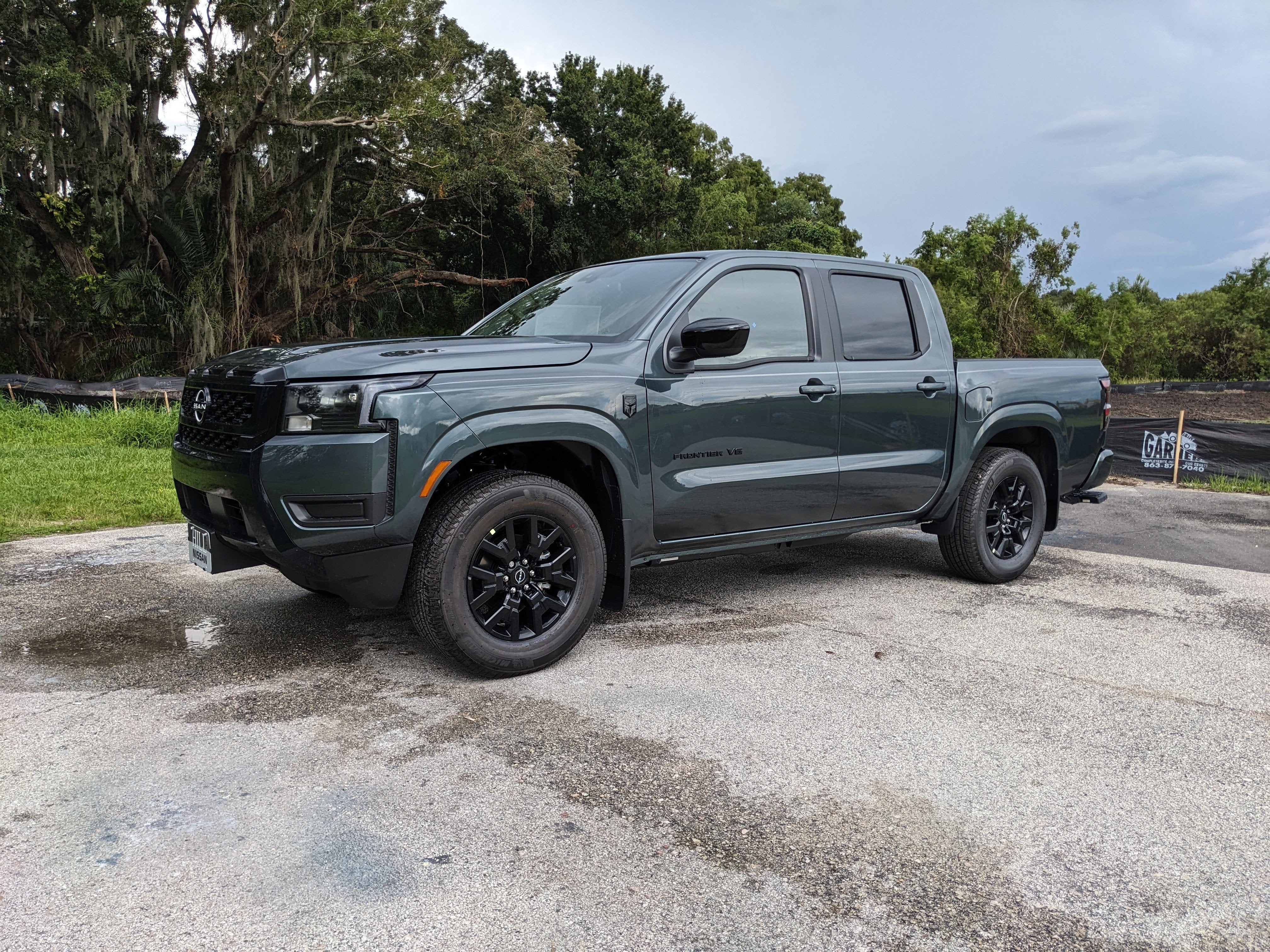 2027 Nissan Frontier SV
