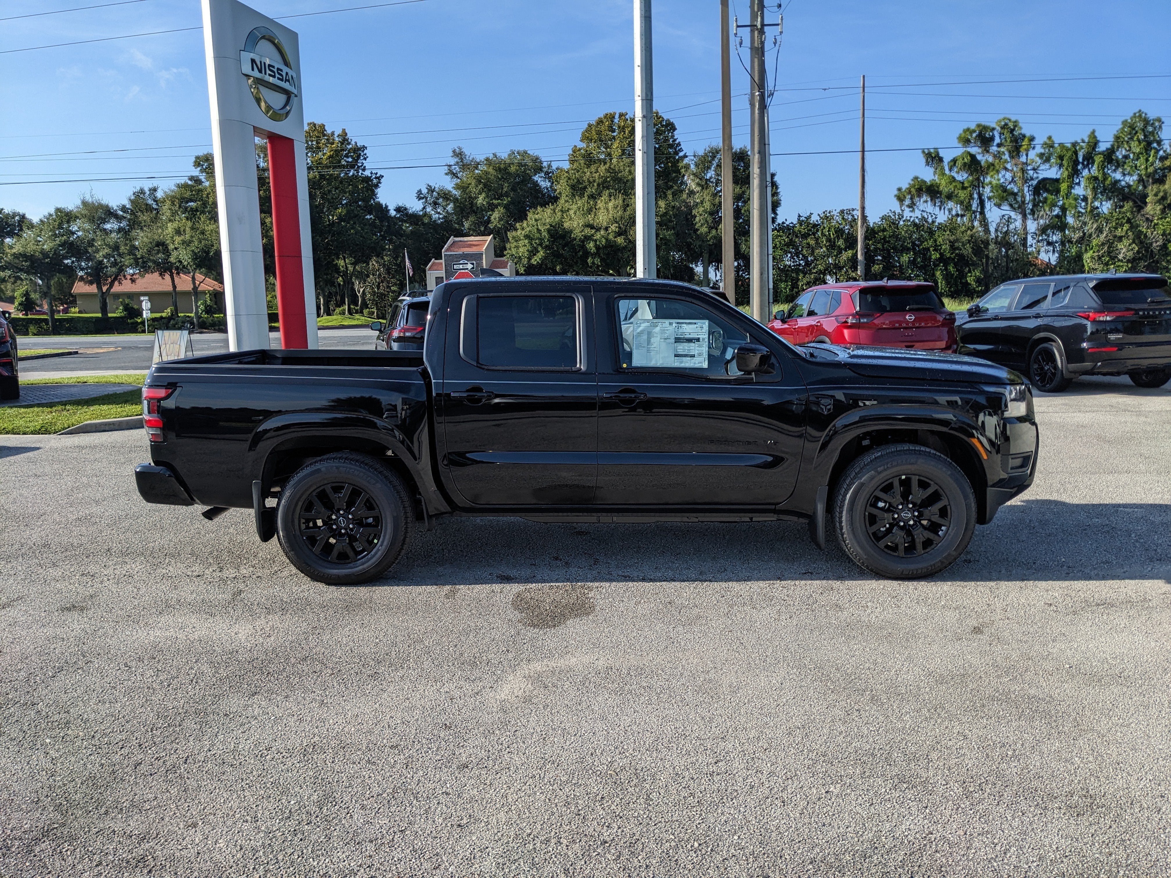 2027 Nissan Frontier SV