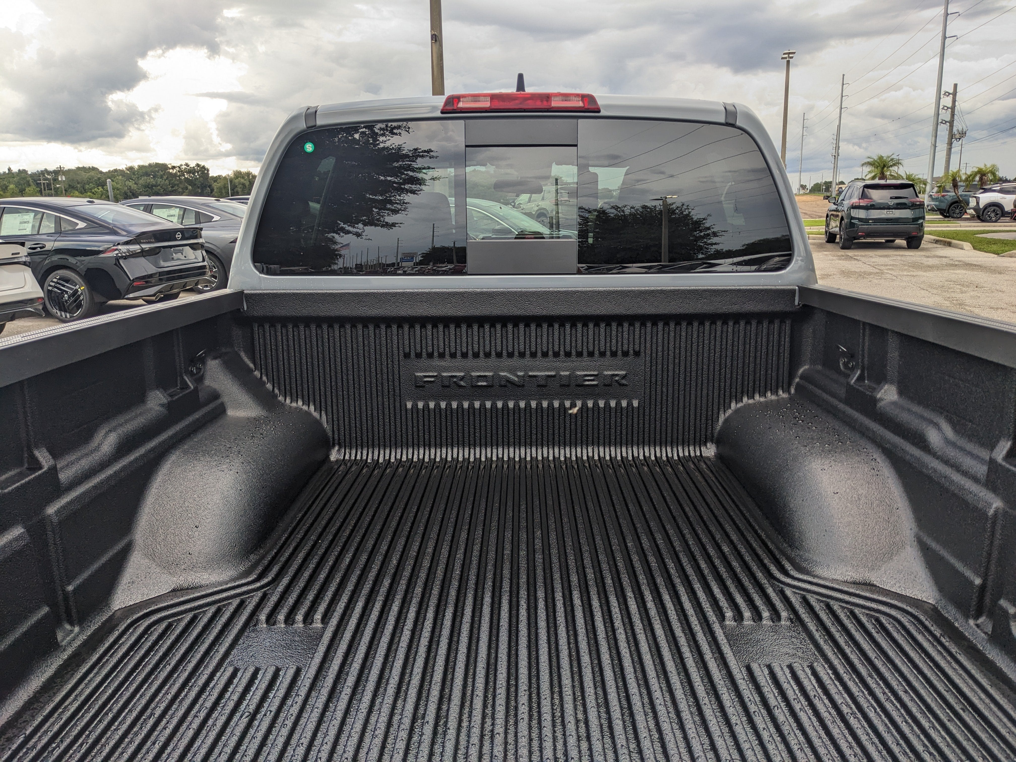 2027 Nissan Frontier SV