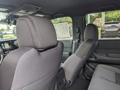 2027 Nissan Frontier SV