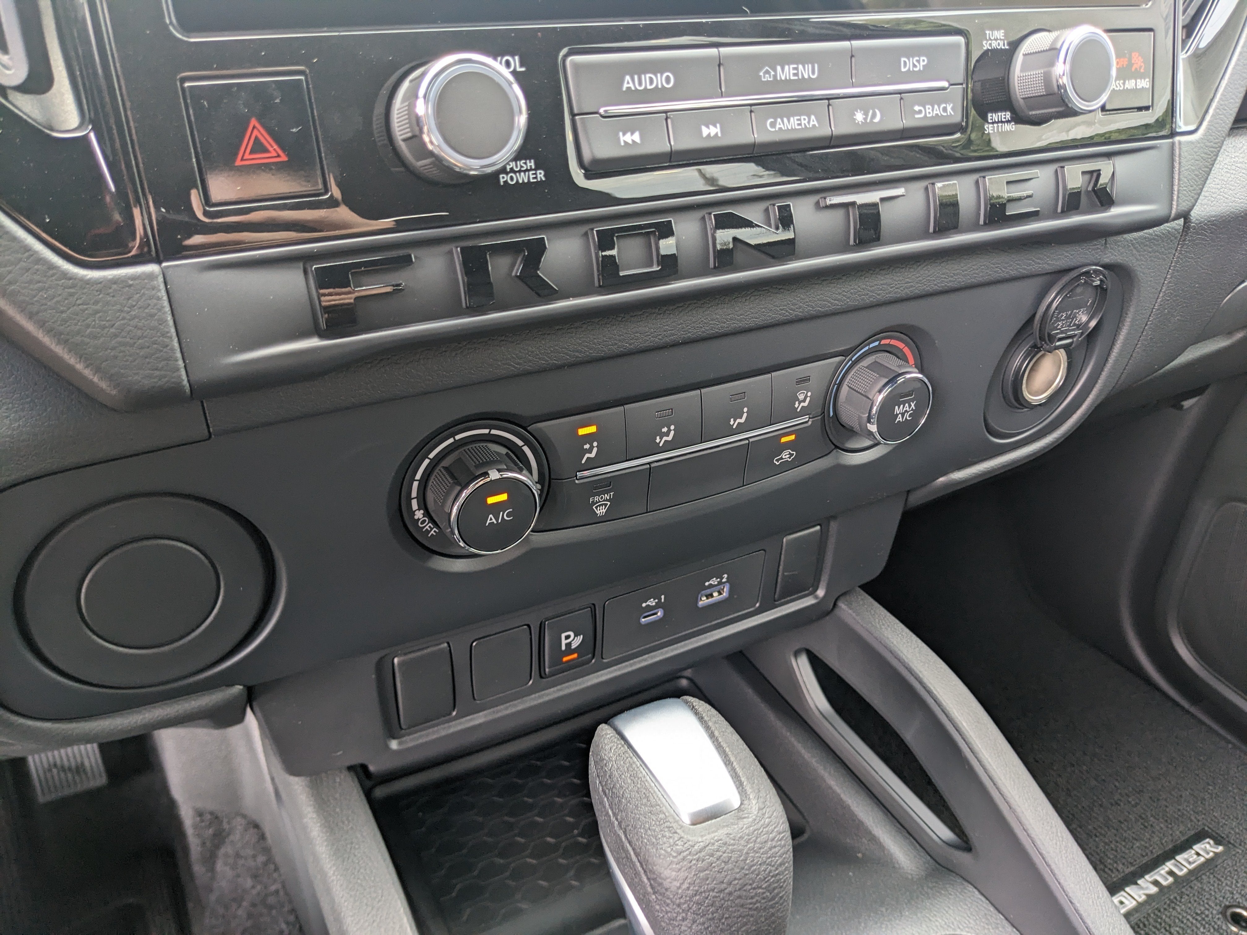 2027 Nissan Frontier SV