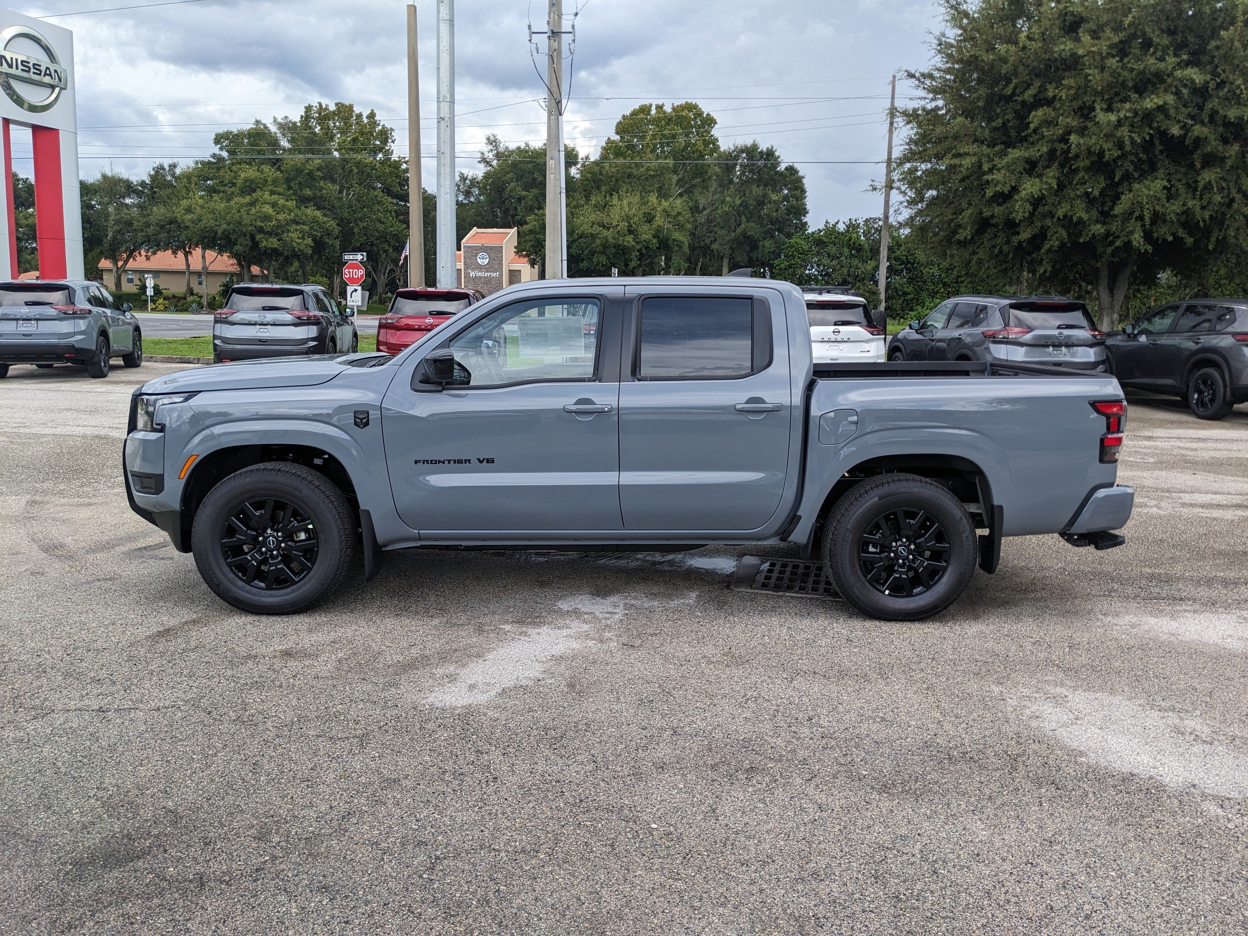 2027 Nissan Frontier SV