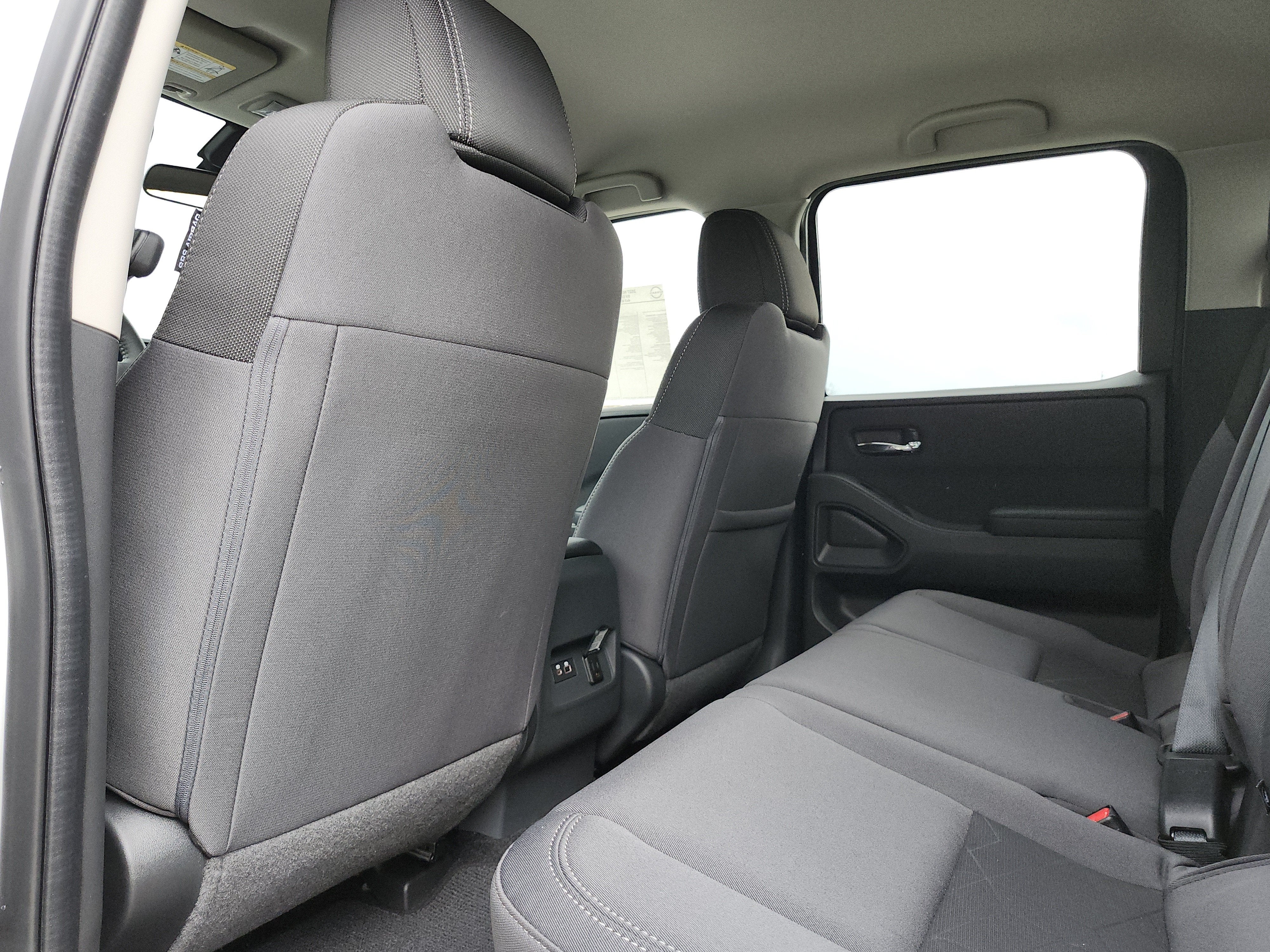 2027 Nissan Frontier SV