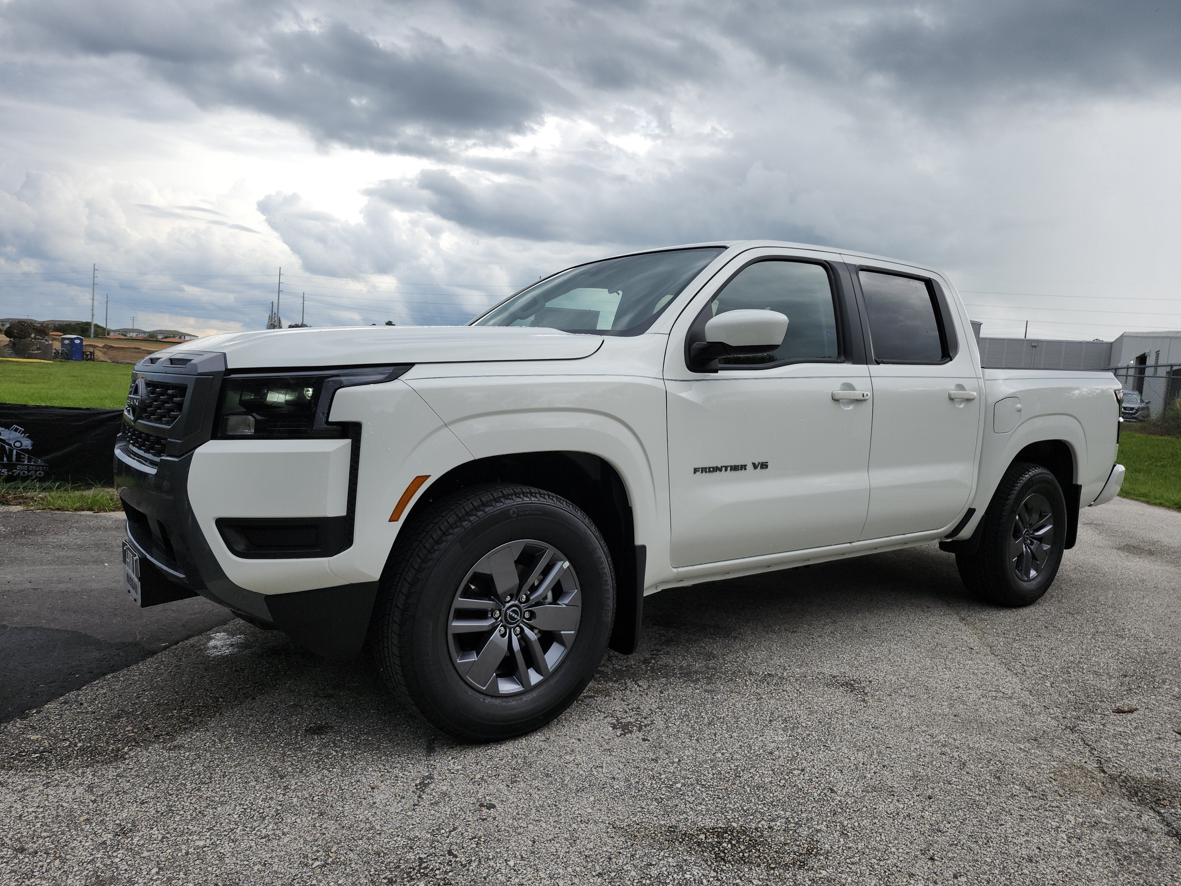 2027 Nissan Frontier SV