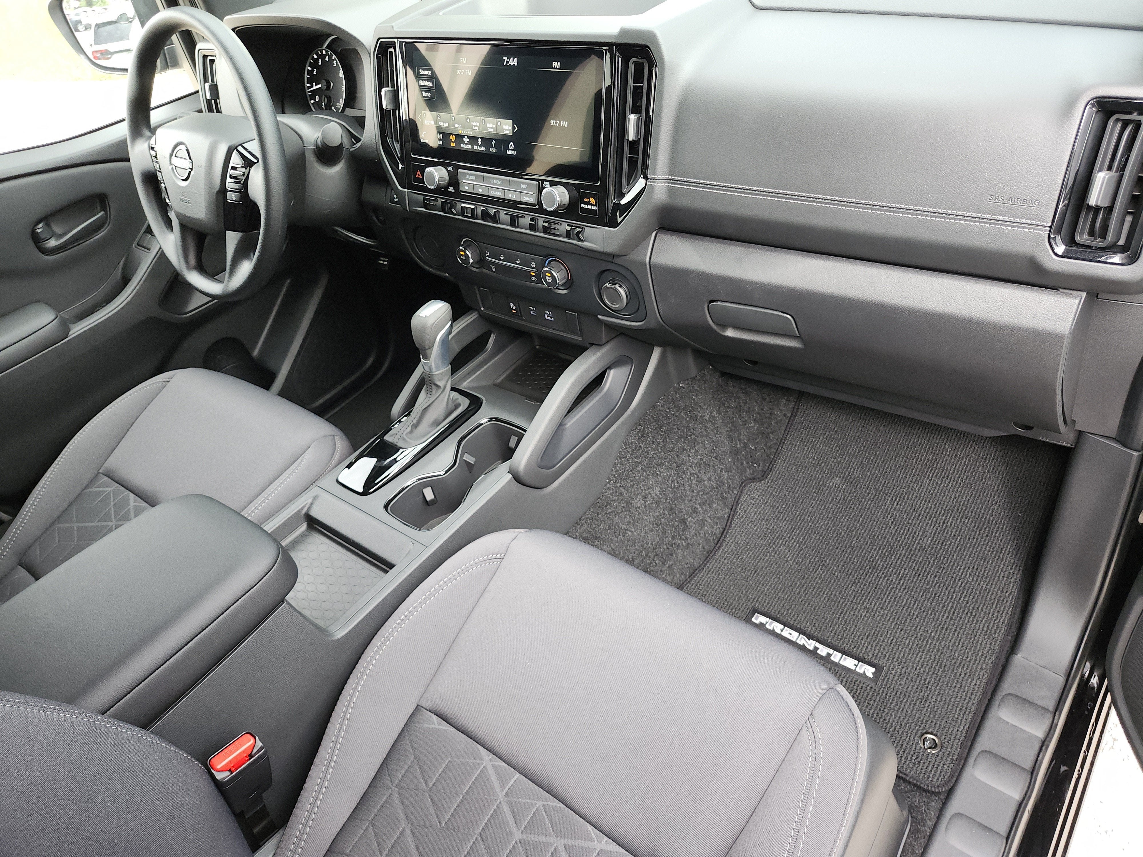 2027 Nissan Frontier SV