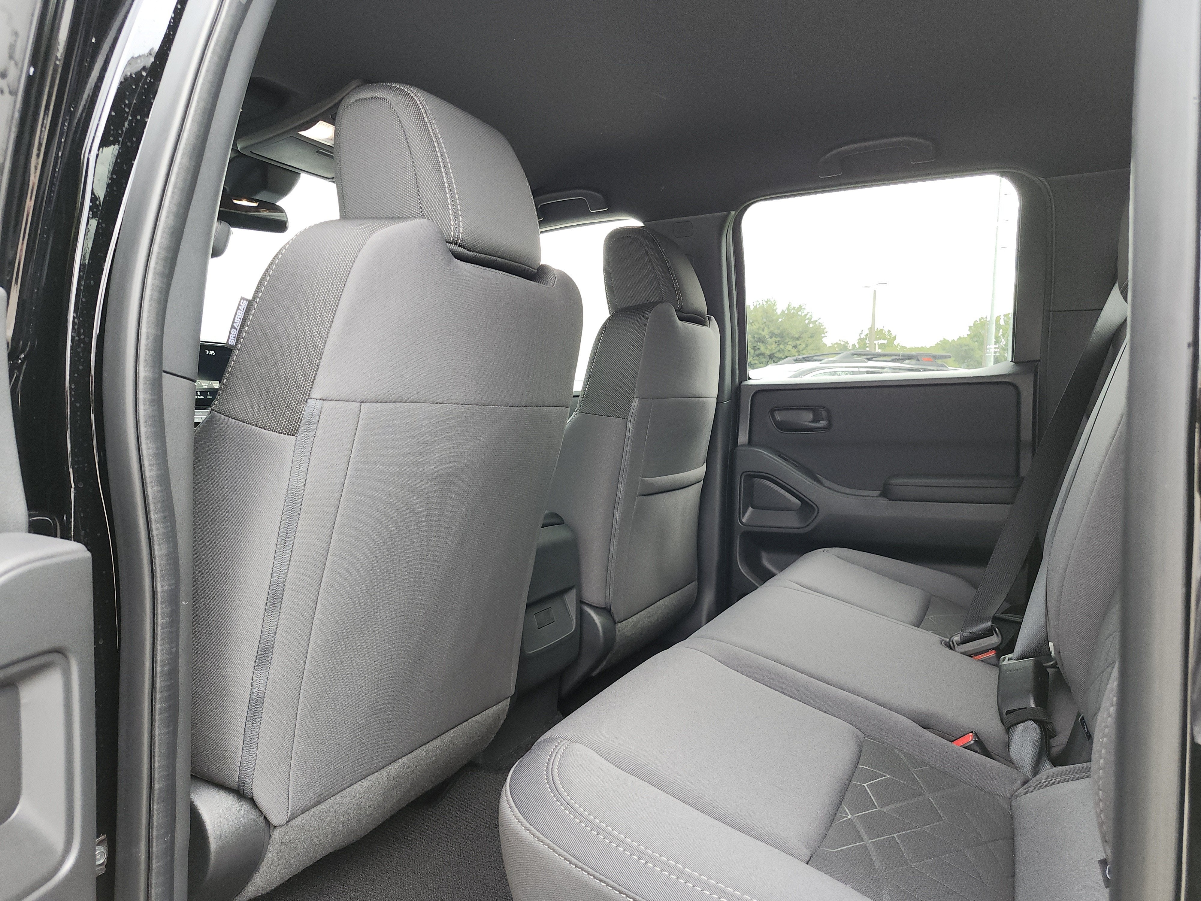 2027 Nissan Frontier SV