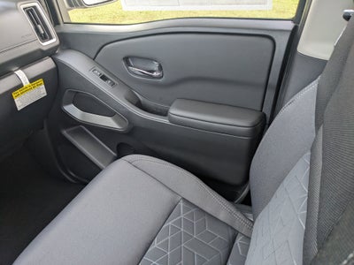 2027 Nissan Frontier SV