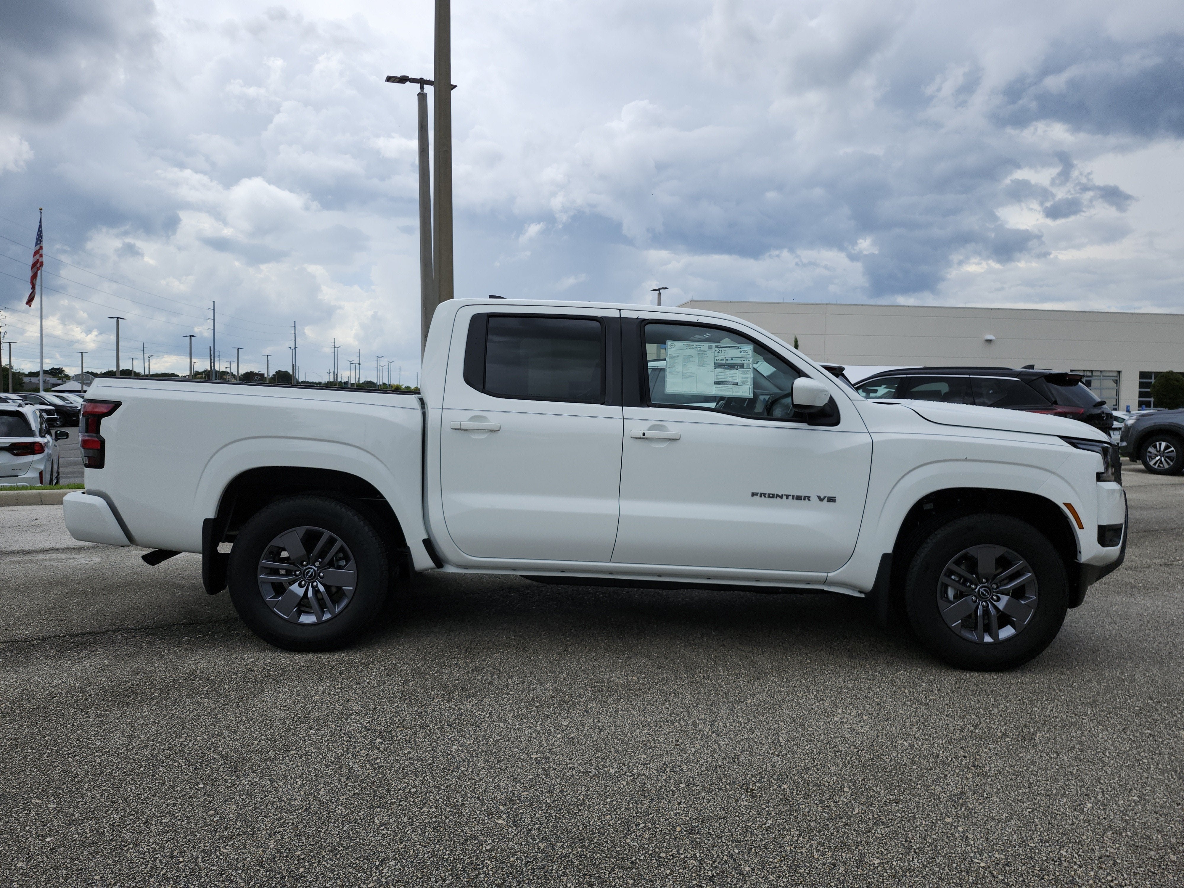 2027 Nissan Frontier SV