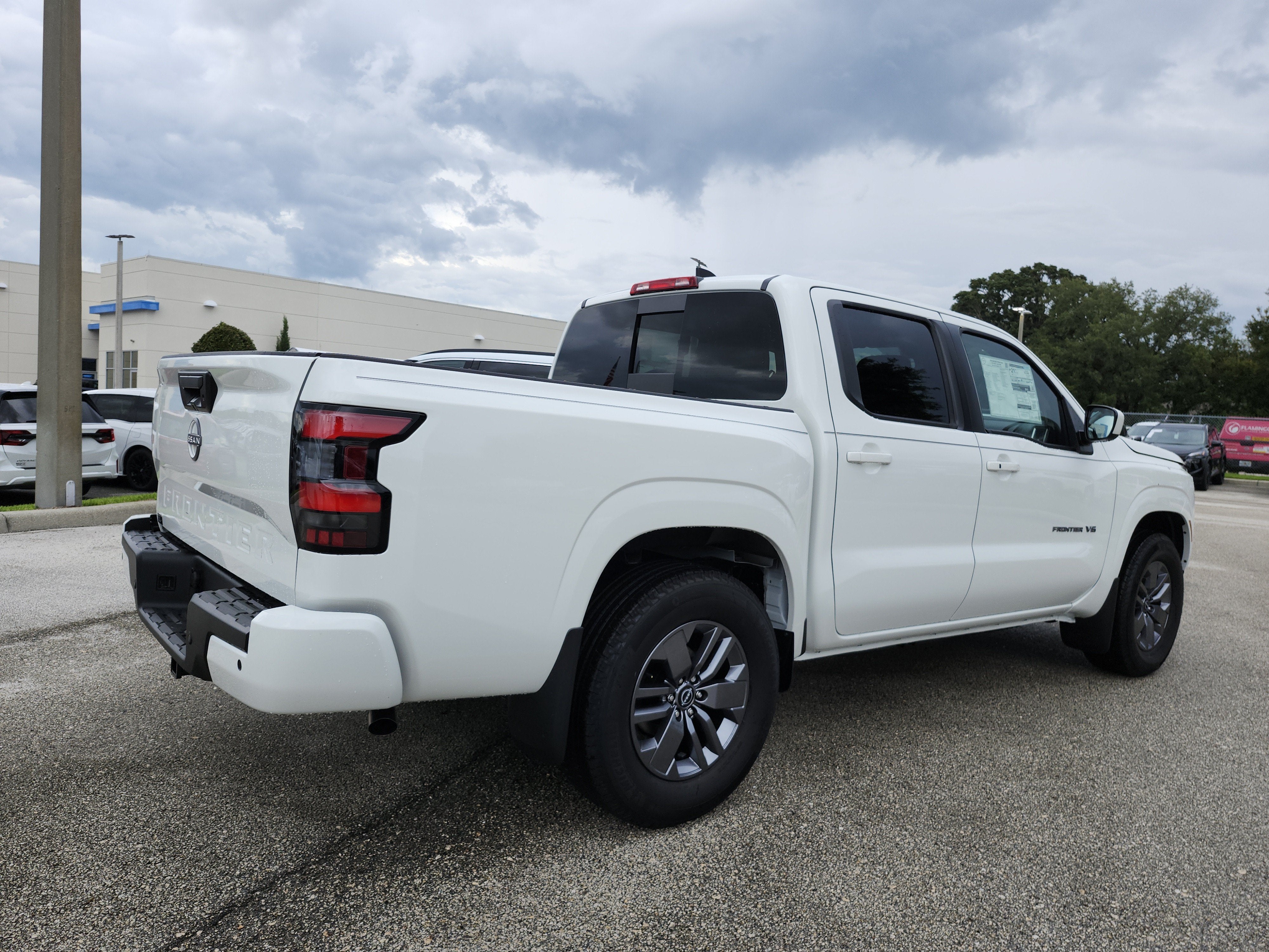 2027 Nissan Frontier SV