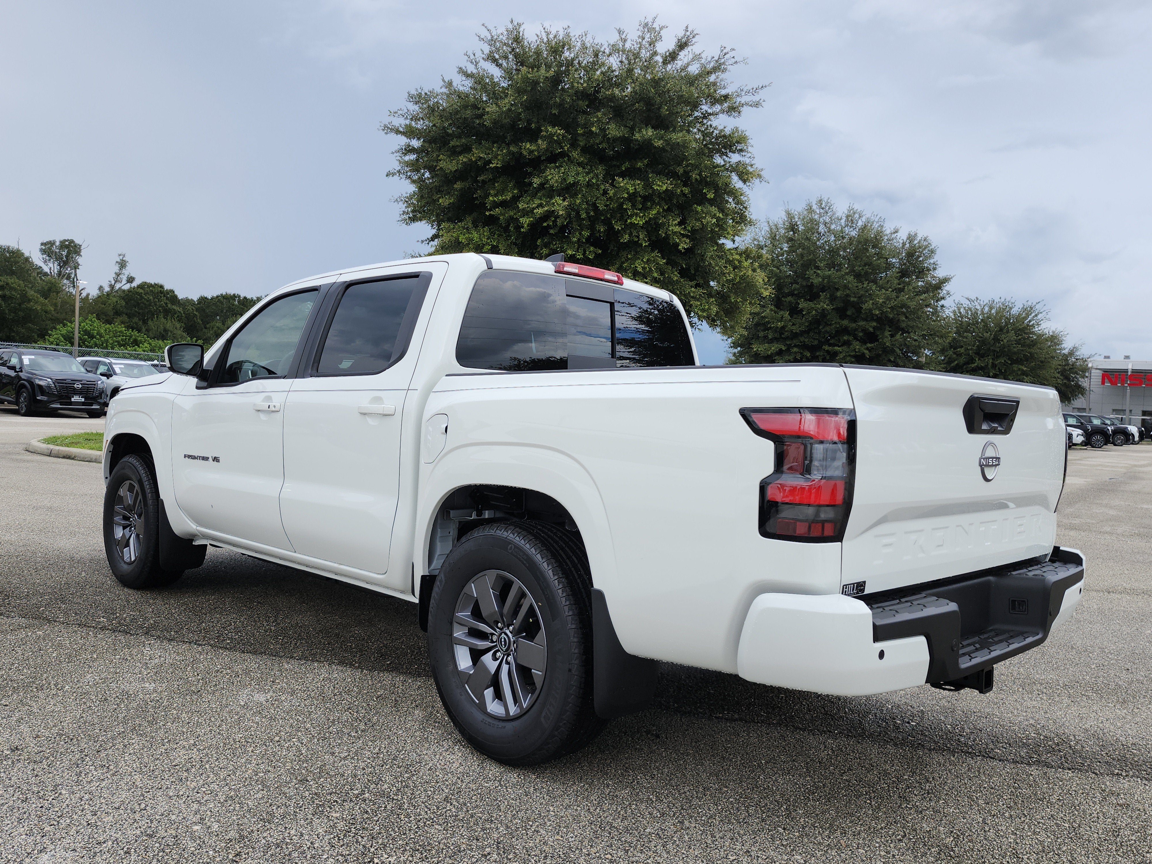 2027 Nissan Frontier SV