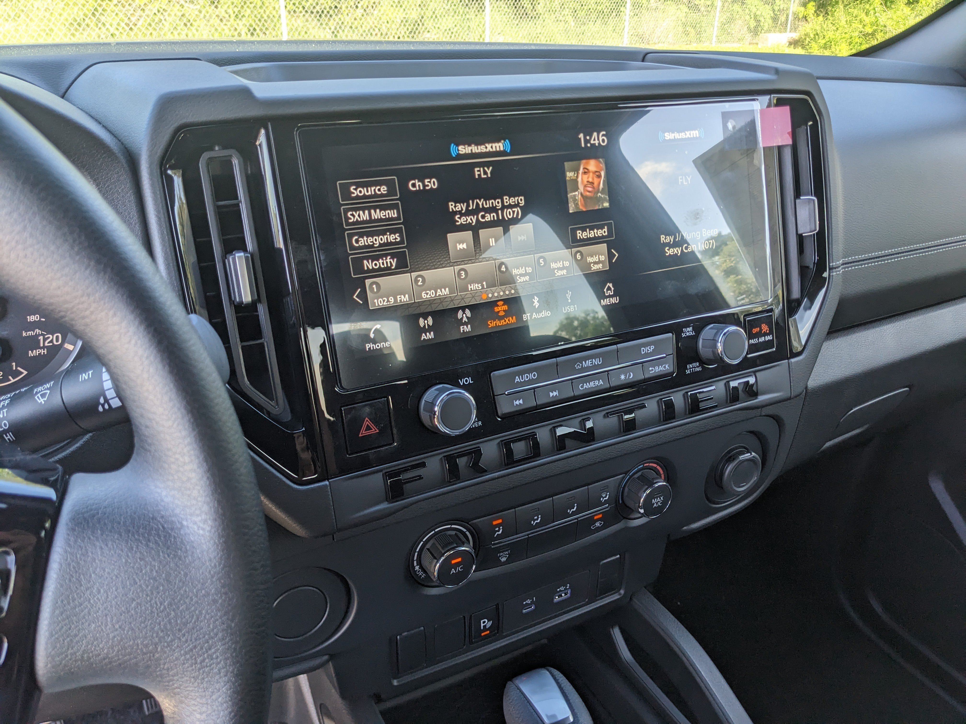 2027 Nissan Frontier SV