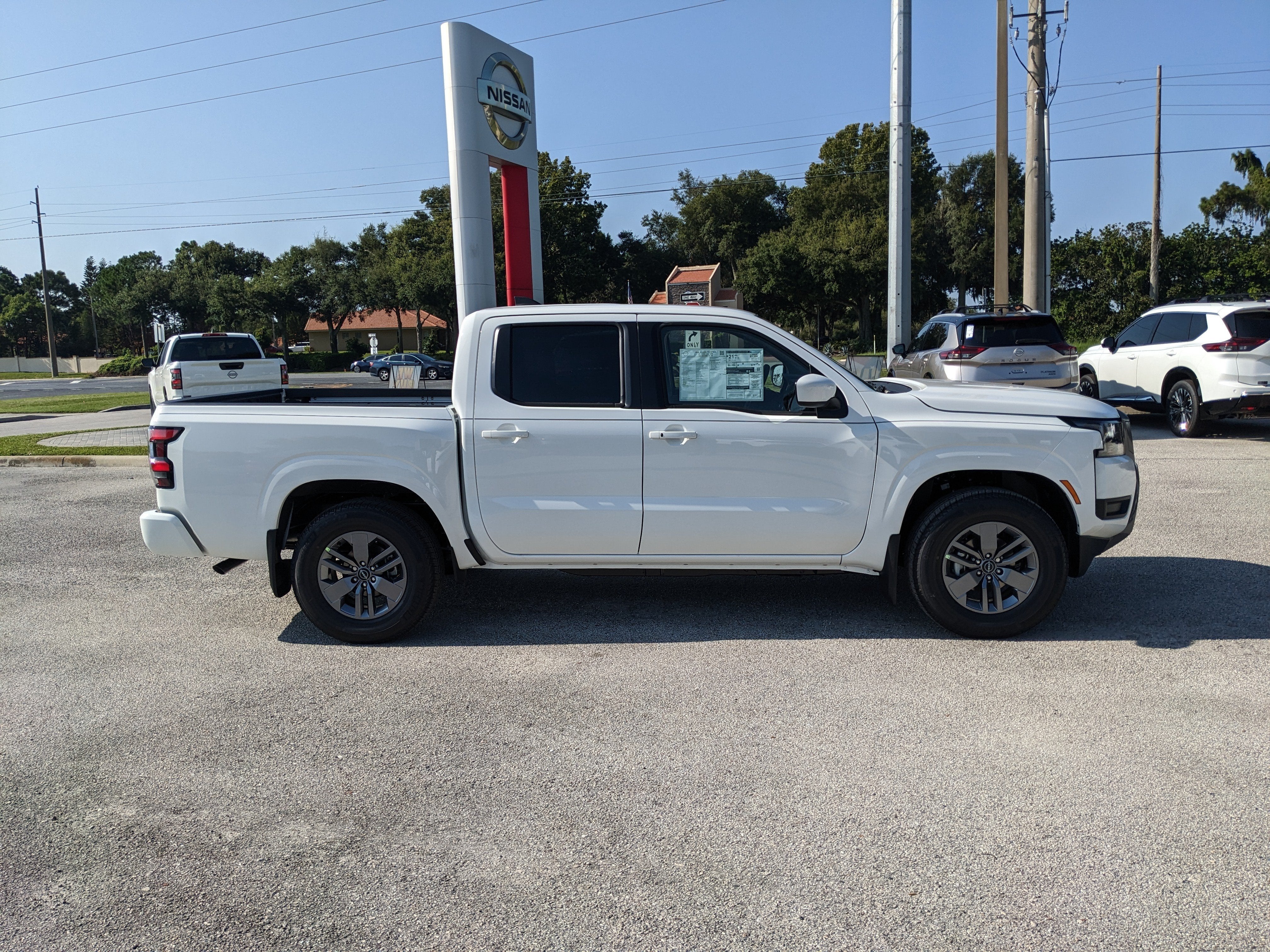 2026 Nissan Frontier SV