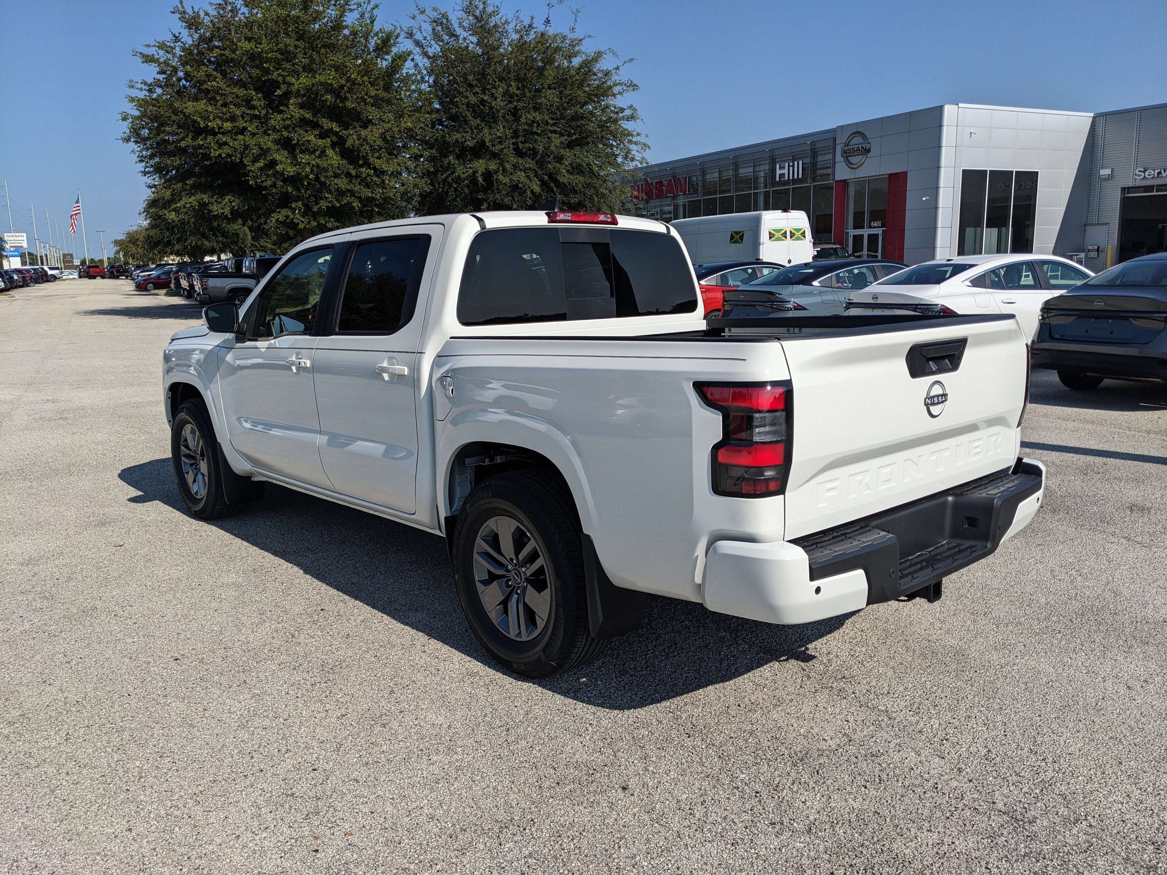 2026 Nissan Frontier SV