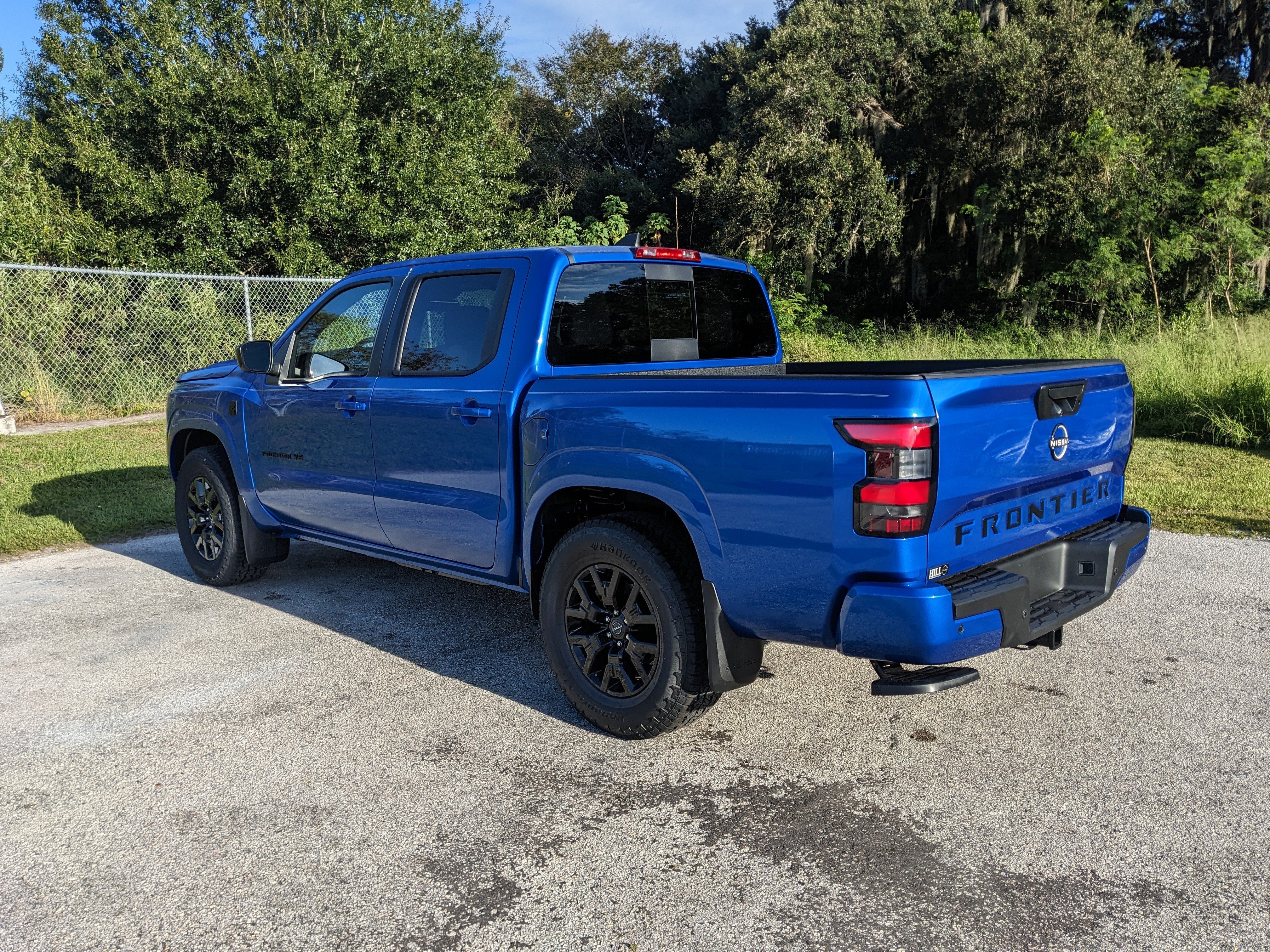 2027 Nissan Frontier SV
