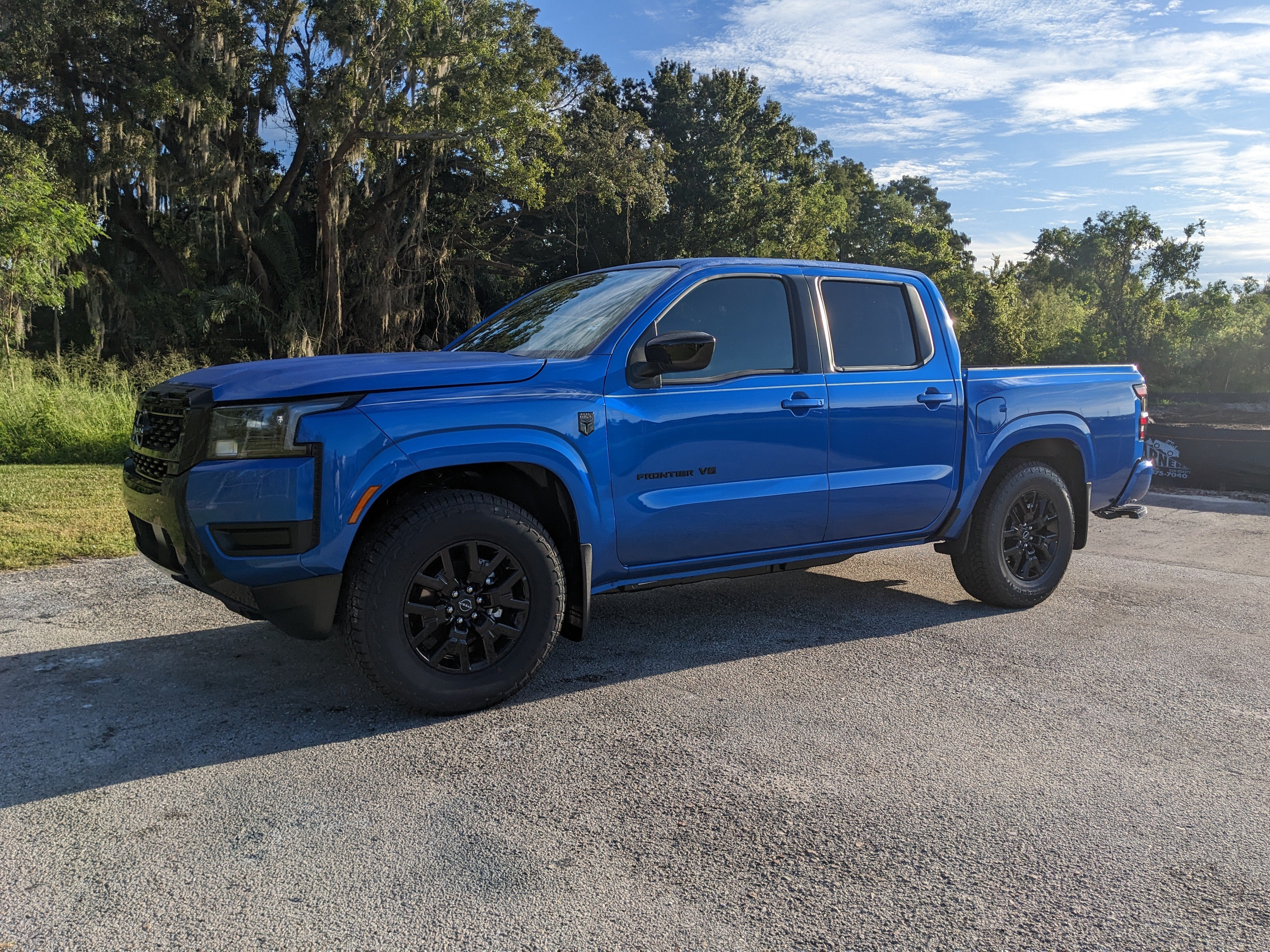 2027 Nissan Frontier SV