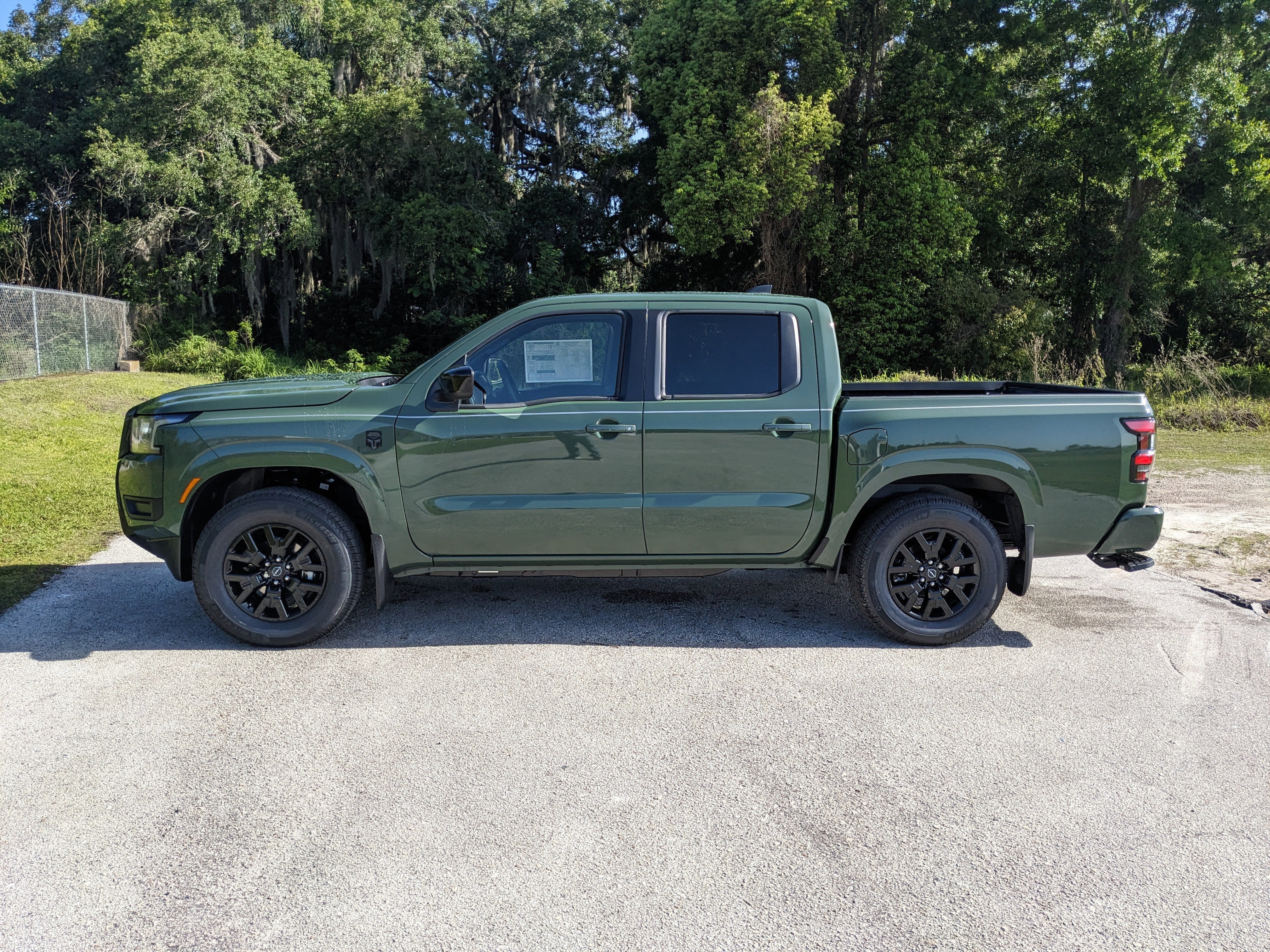 2026 Nissan Frontier SV