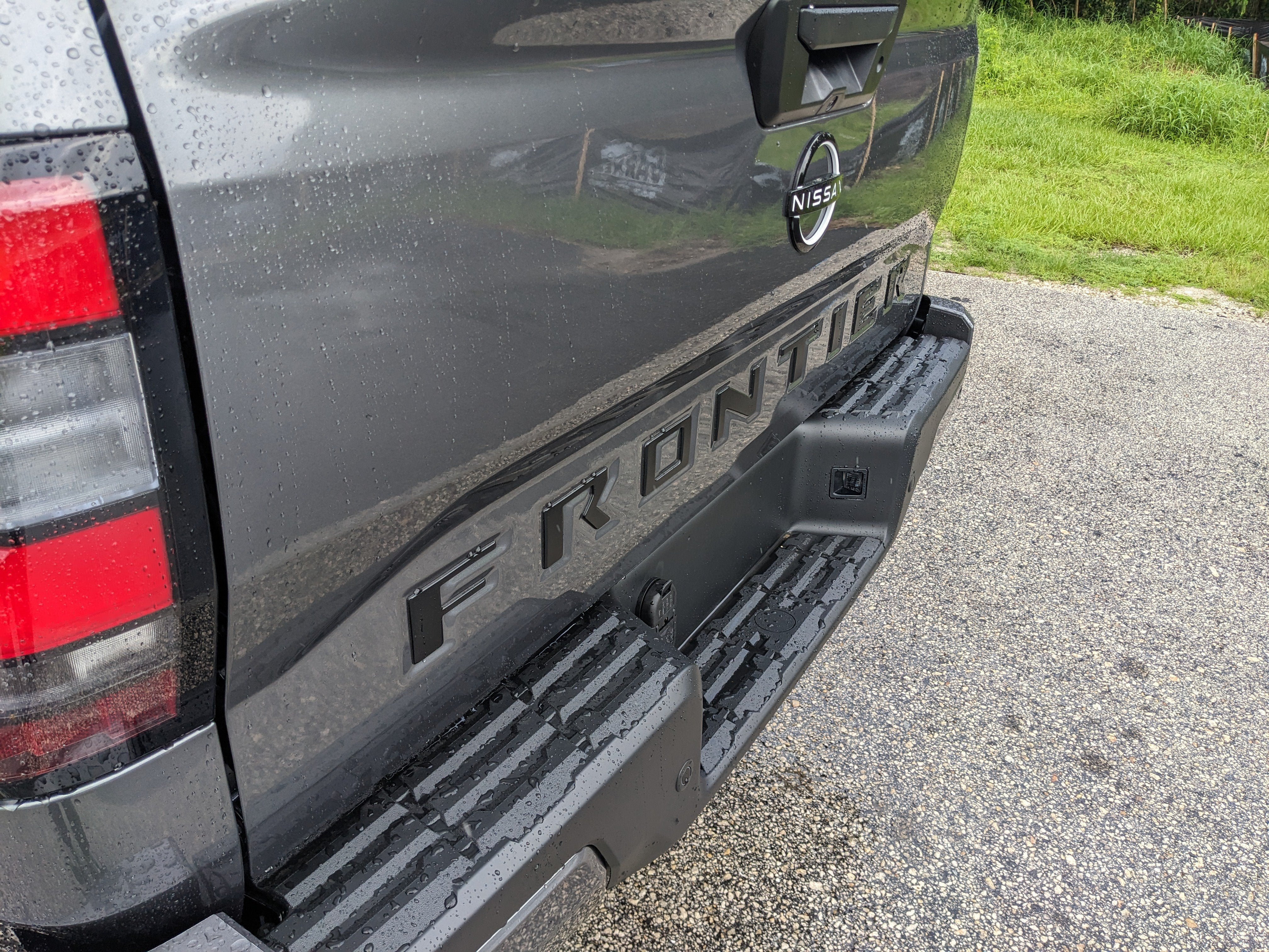 2027 Nissan Frontier SV