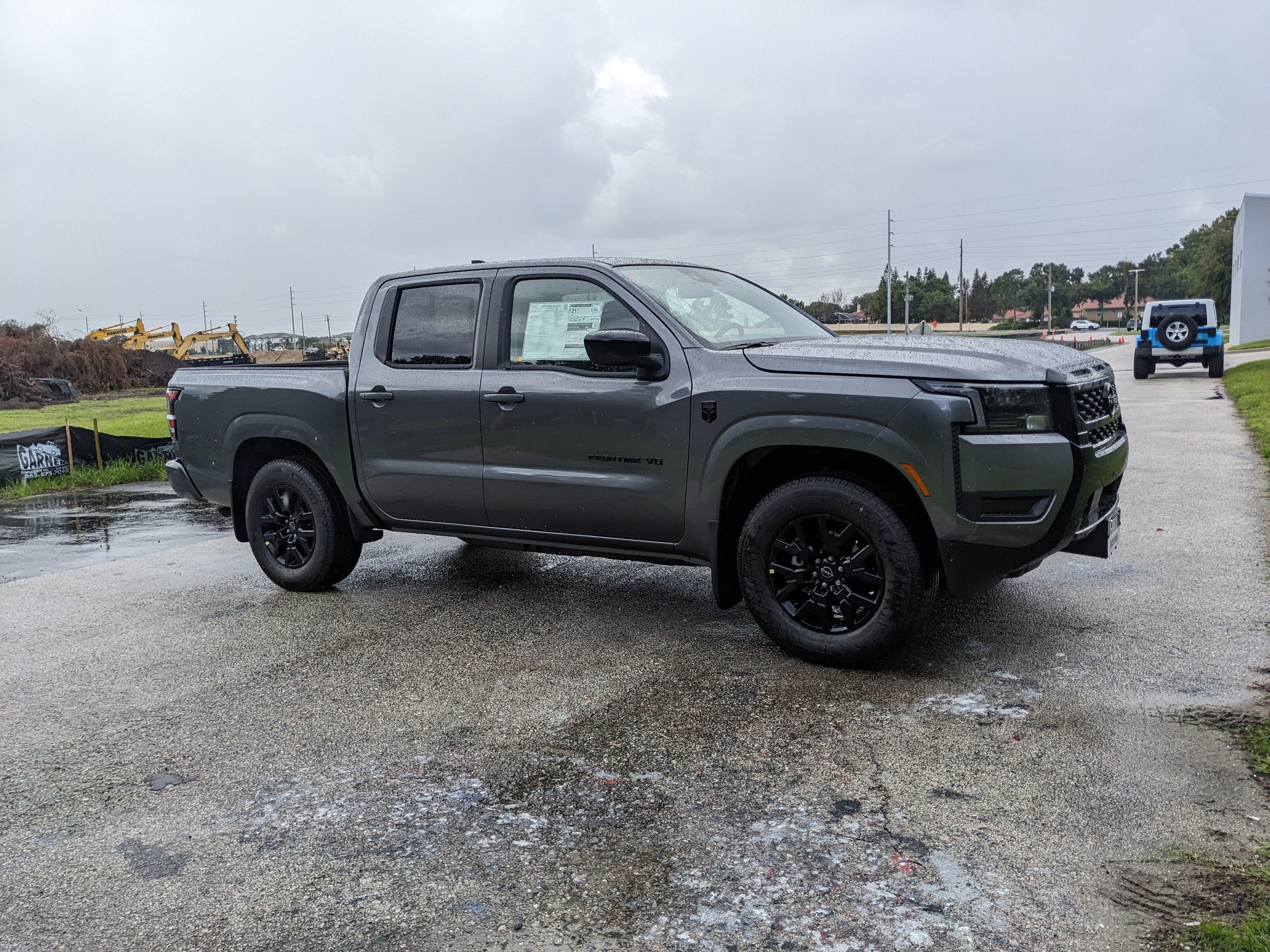 2027 Nissan Frontier SV