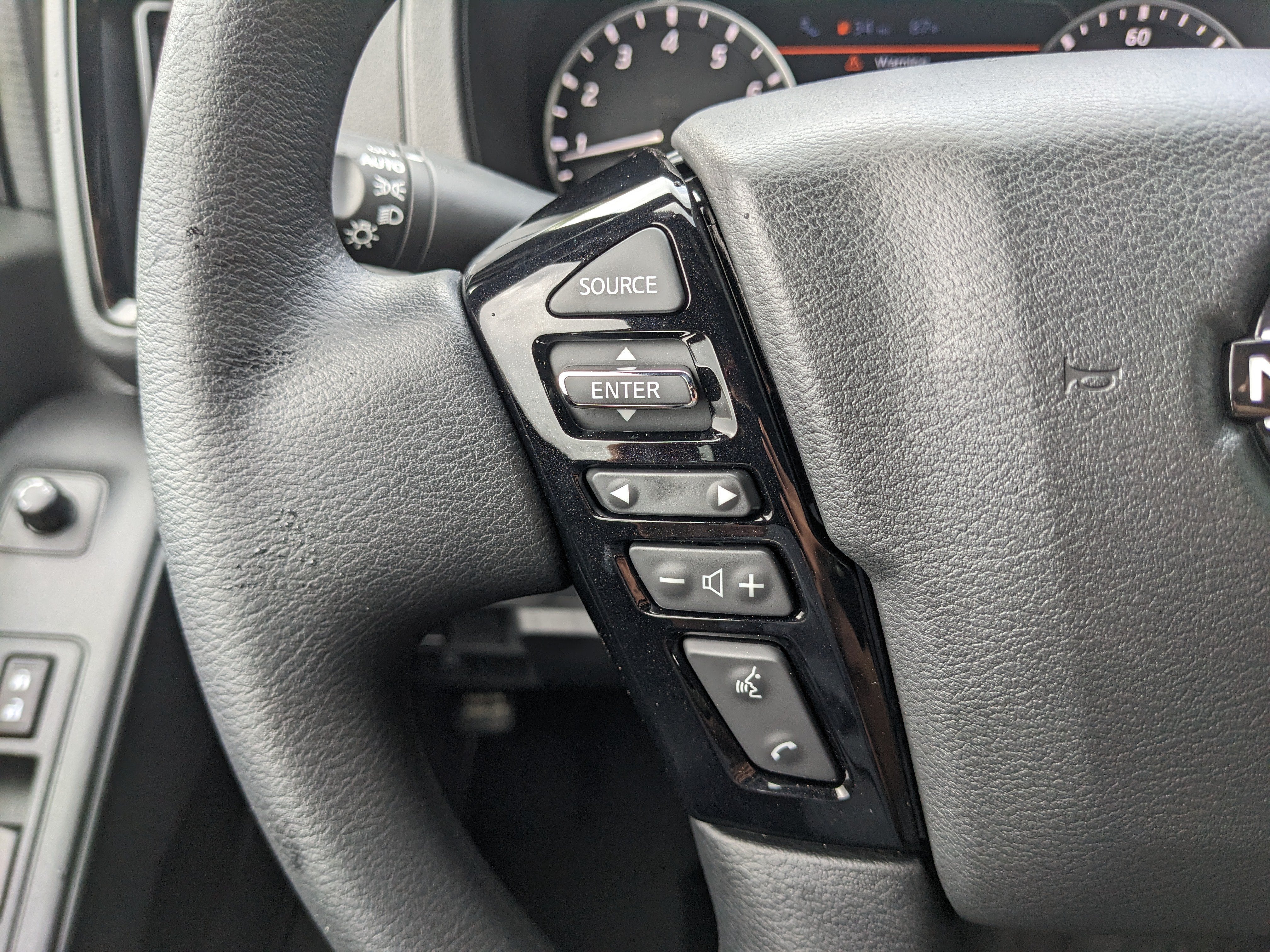 2027 Nissan Frontier SV