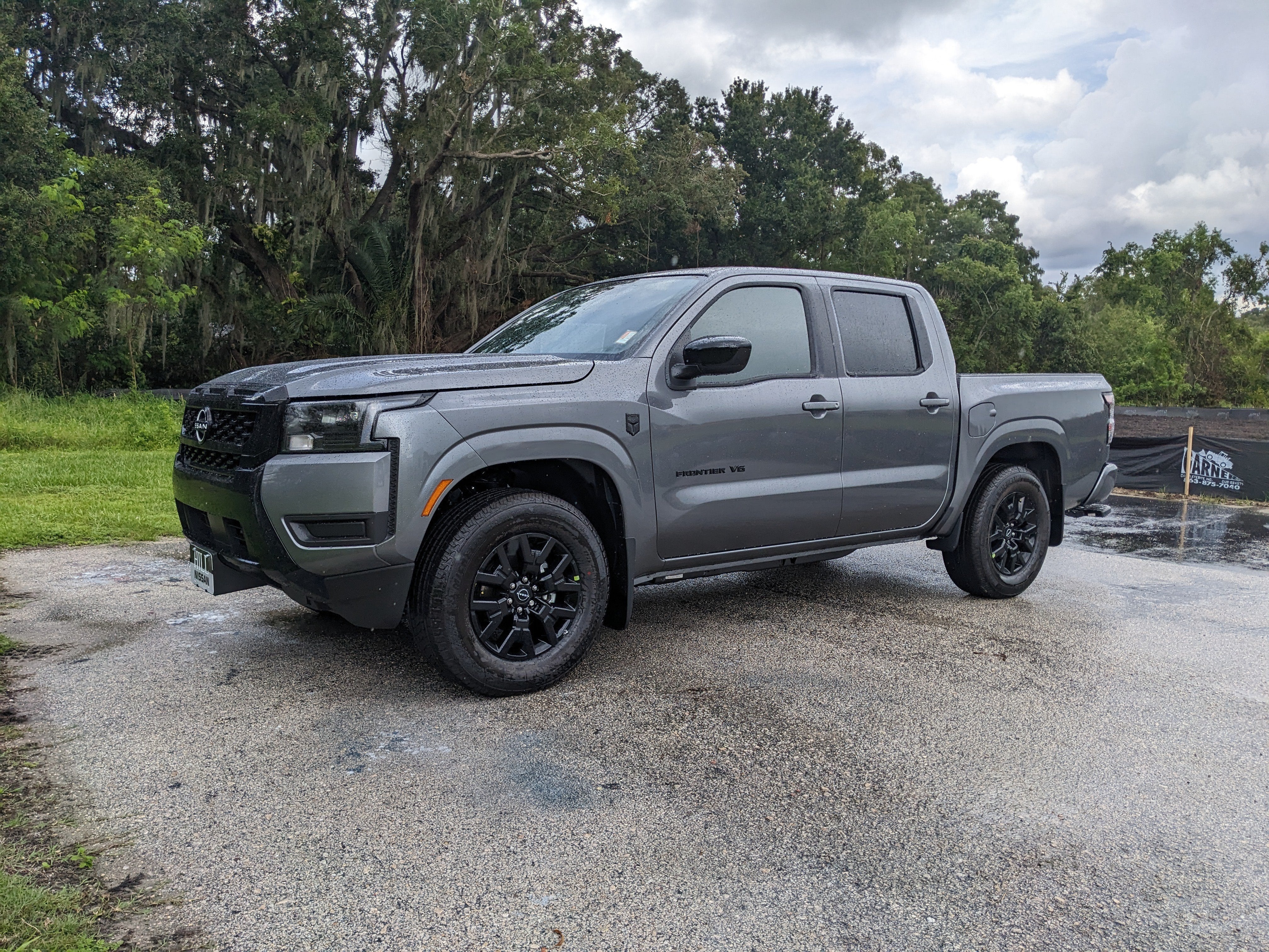 2027 Nissan Frontier SV