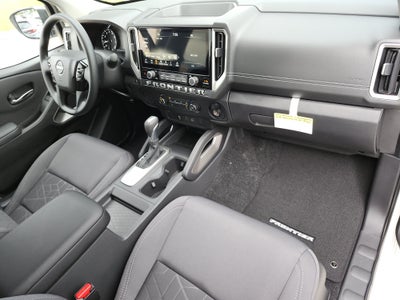 2027 Nissan Frontier SV