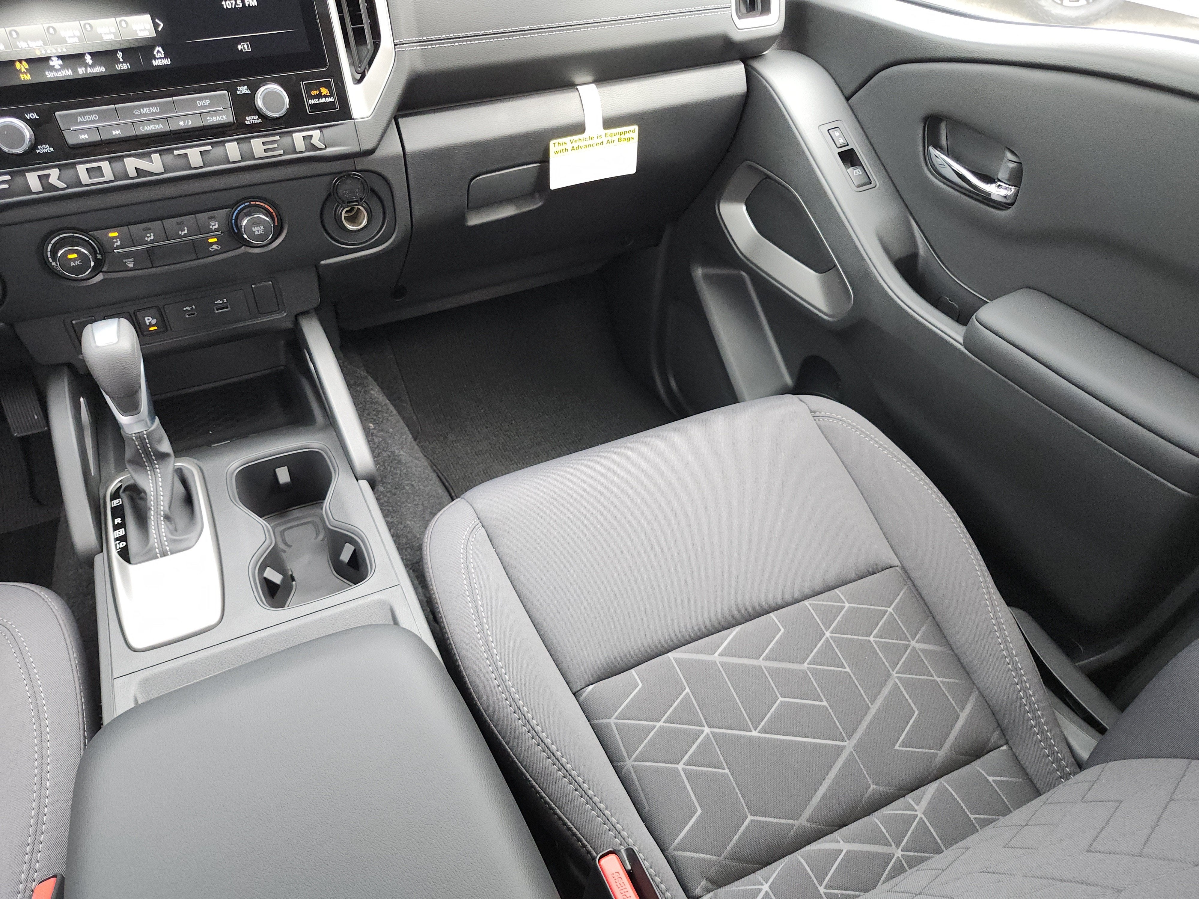 2027 Nissan Frontier SV