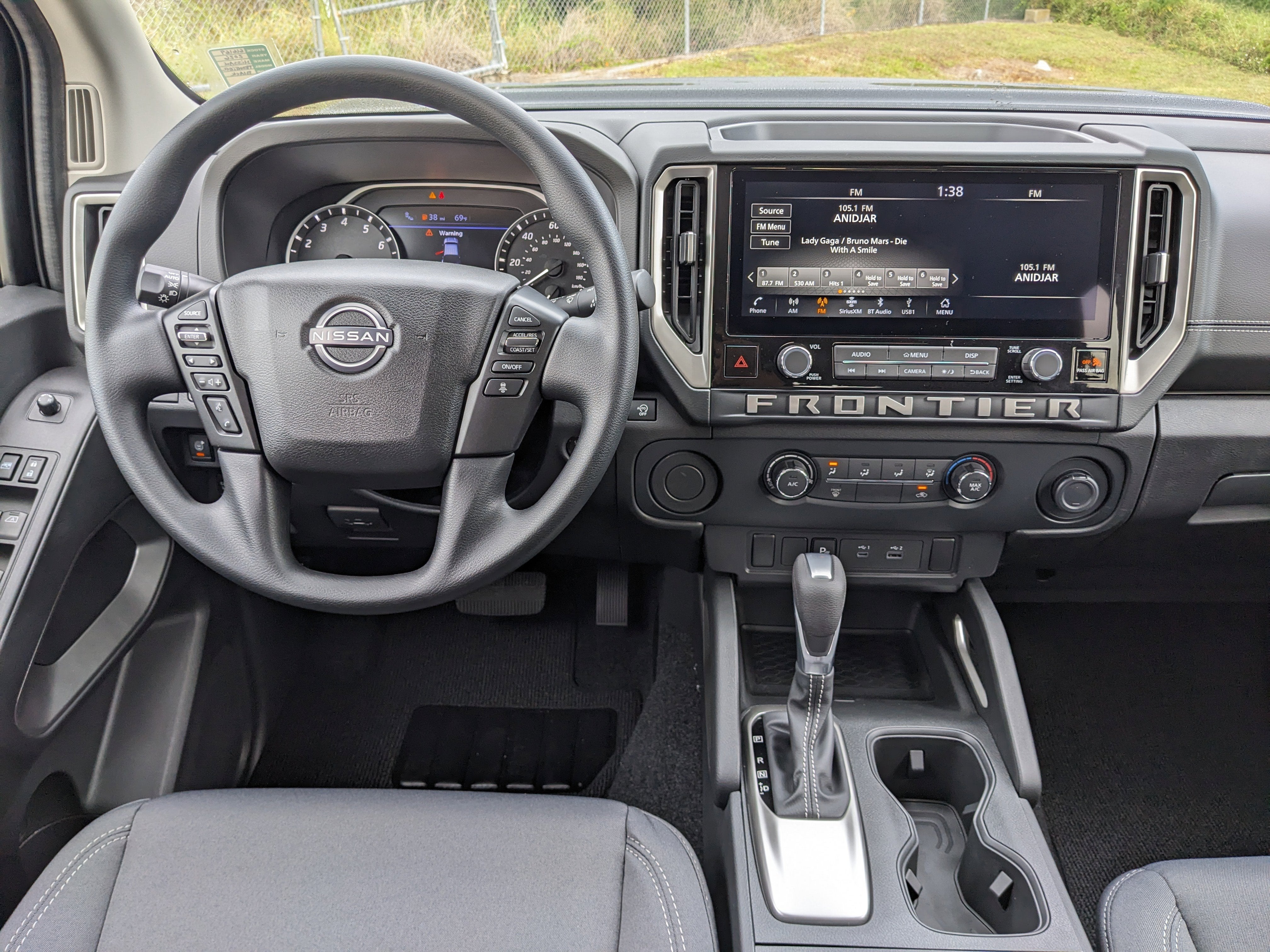 2026 Nissan Frontier SV