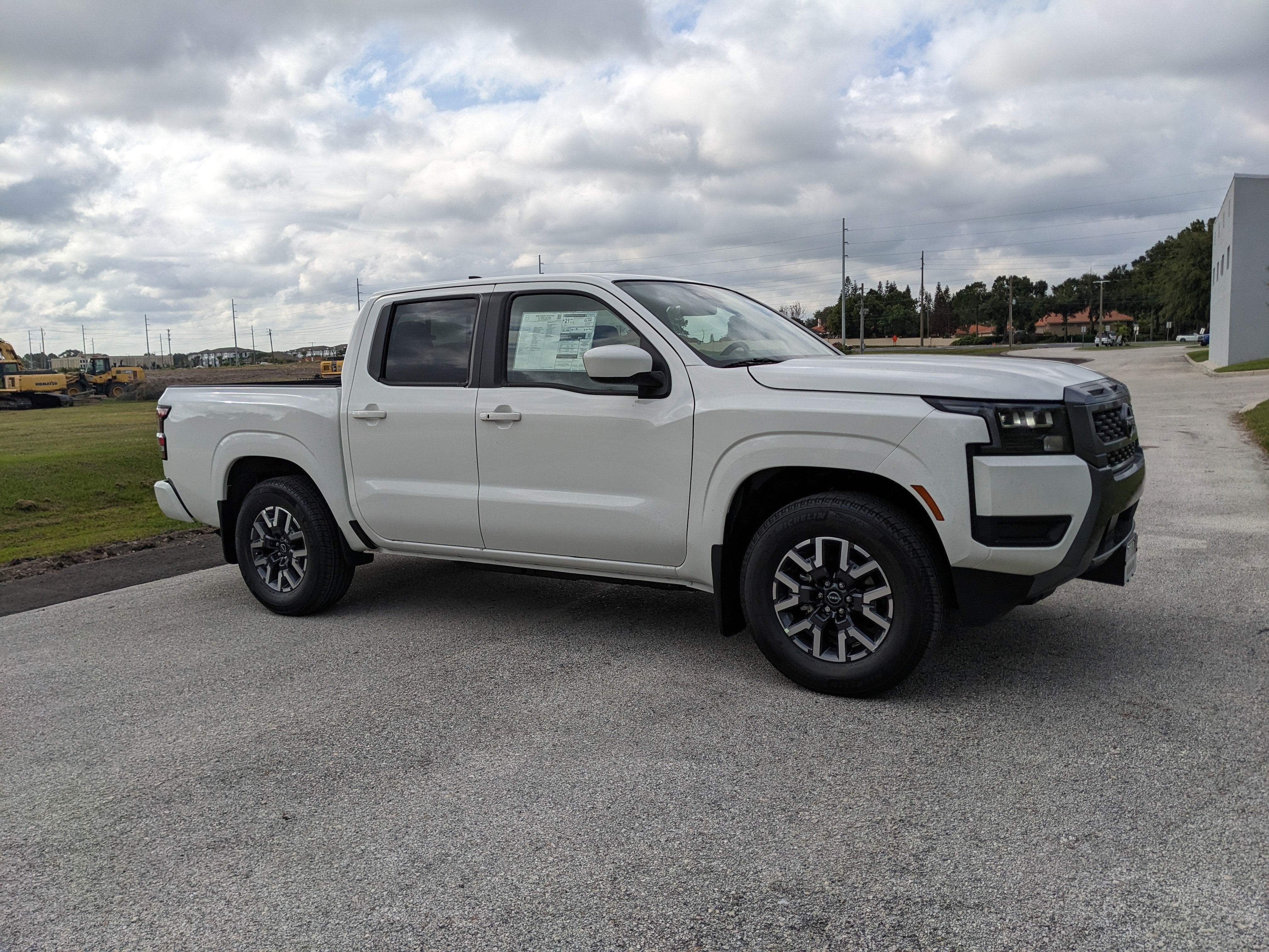 2026 Nissan Frontier SV