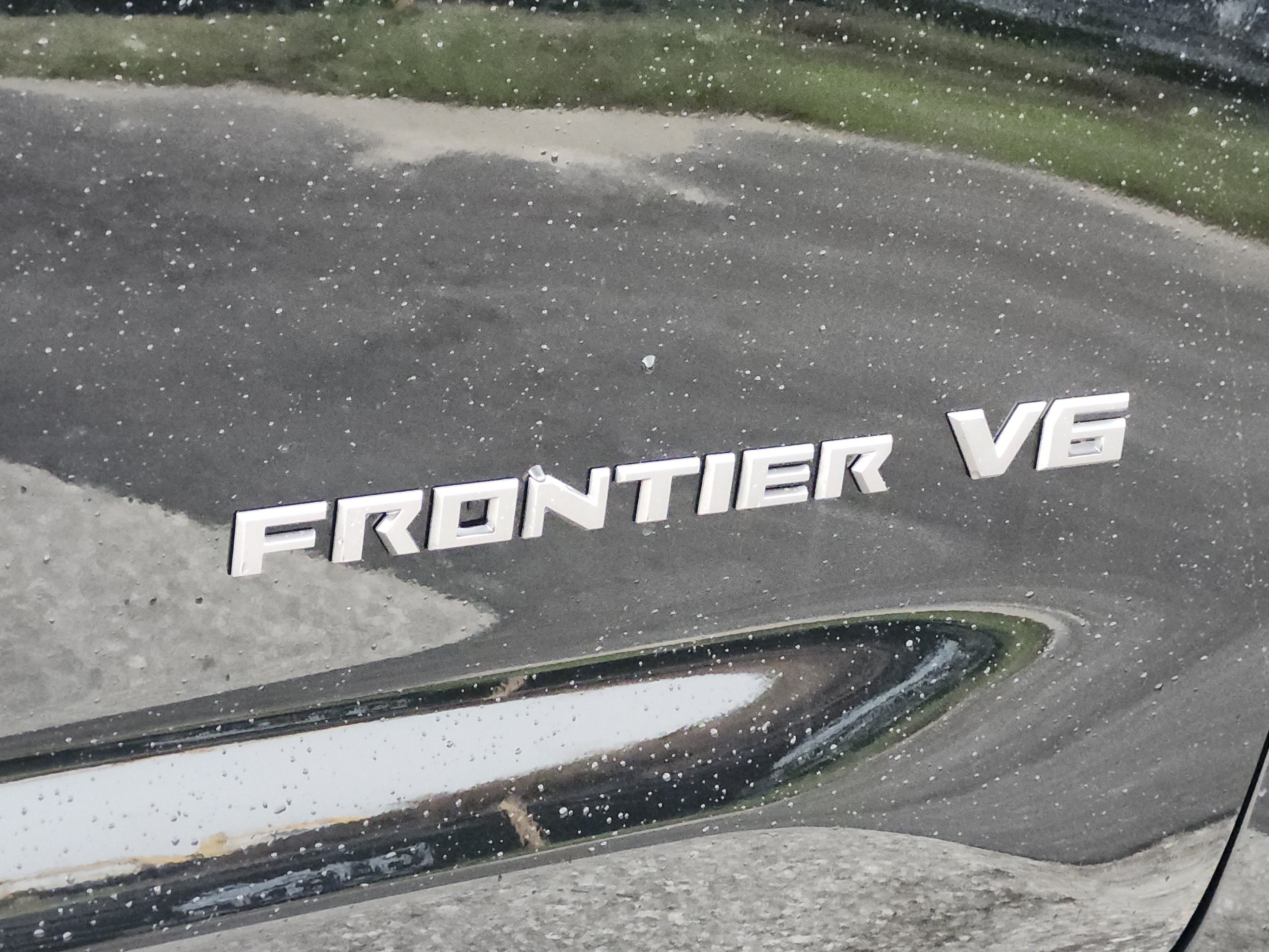 2027 Nissan Frontier SV