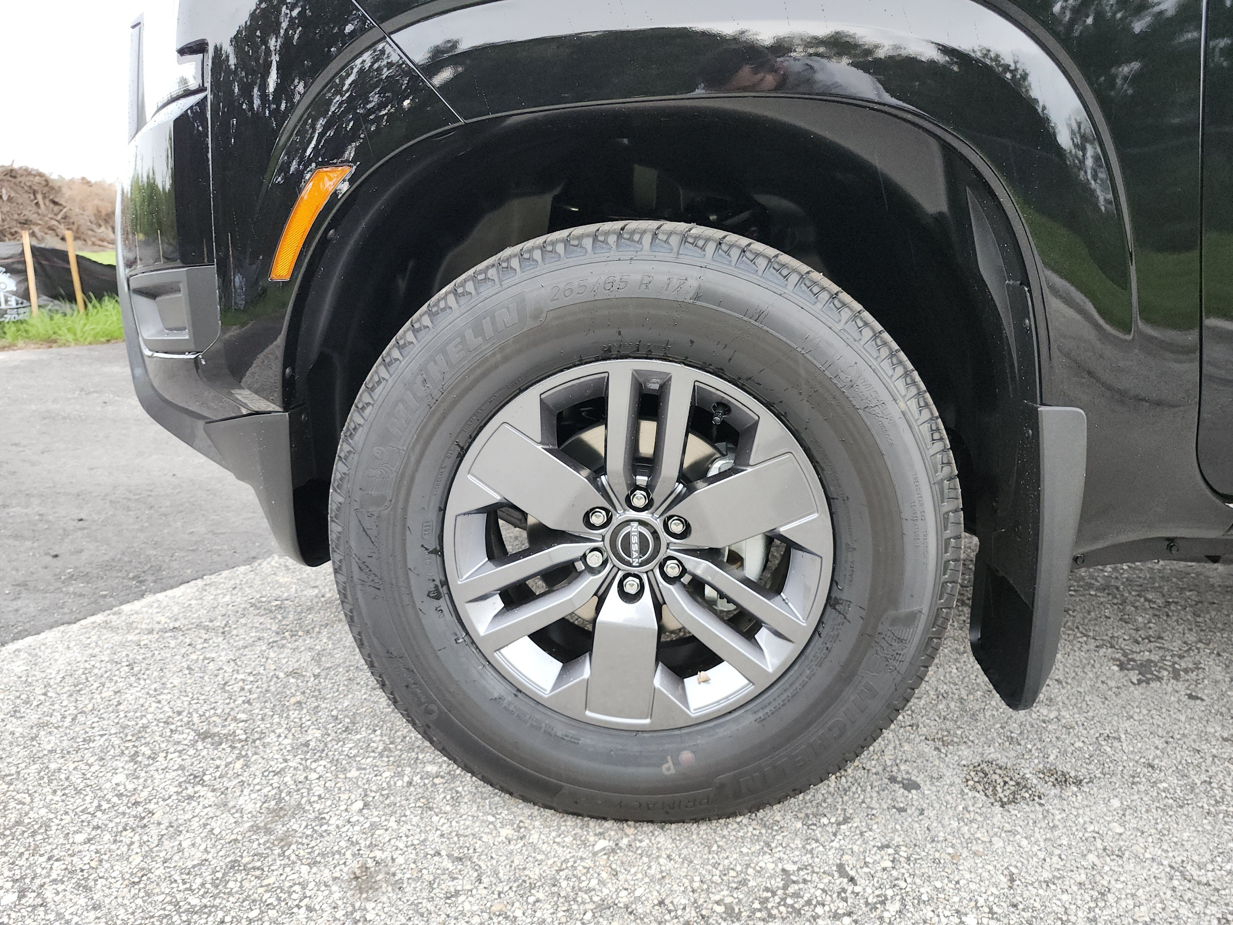 2027 Nissan Frontier SV