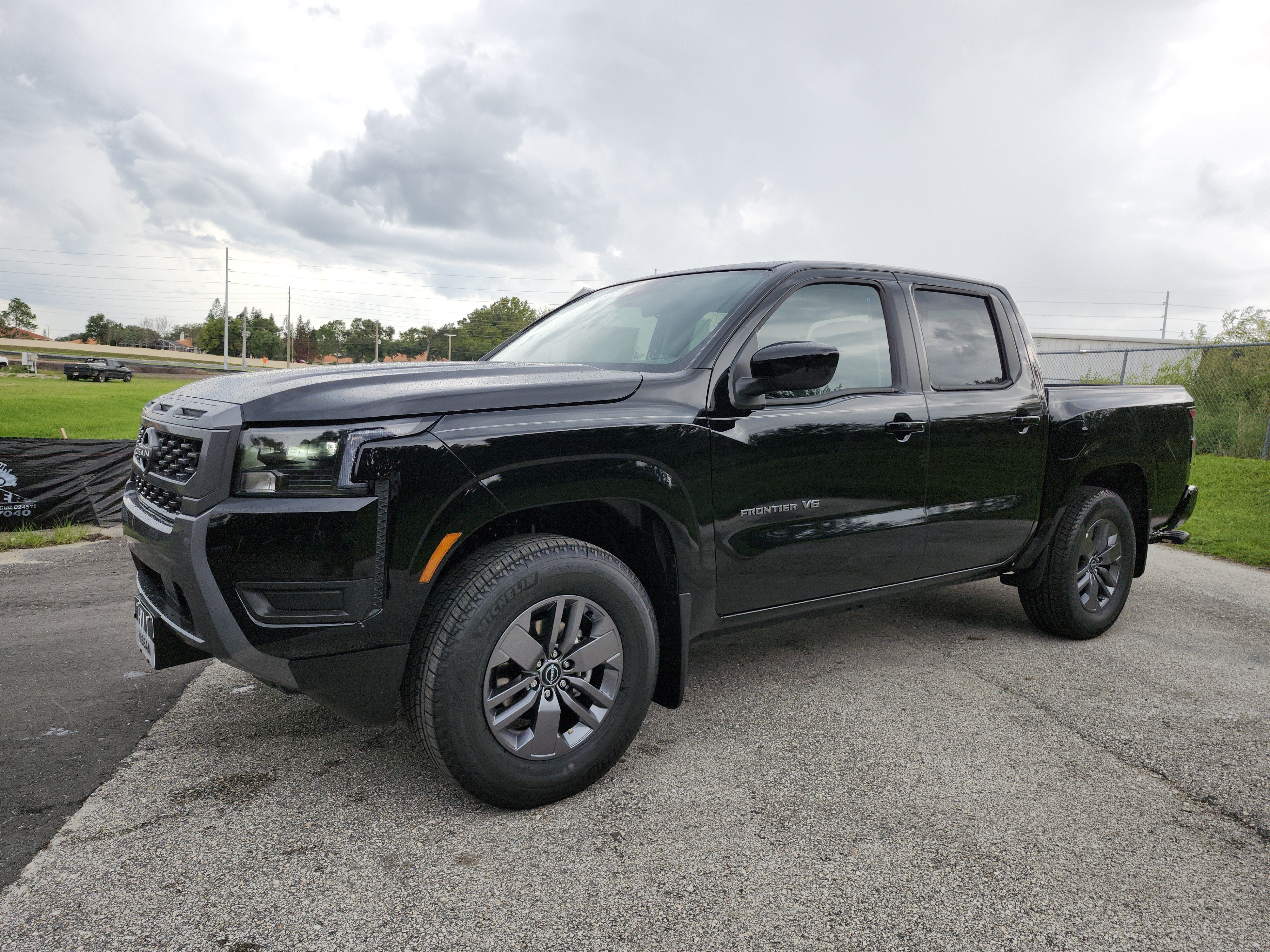 2027 Nissan Frontier SV