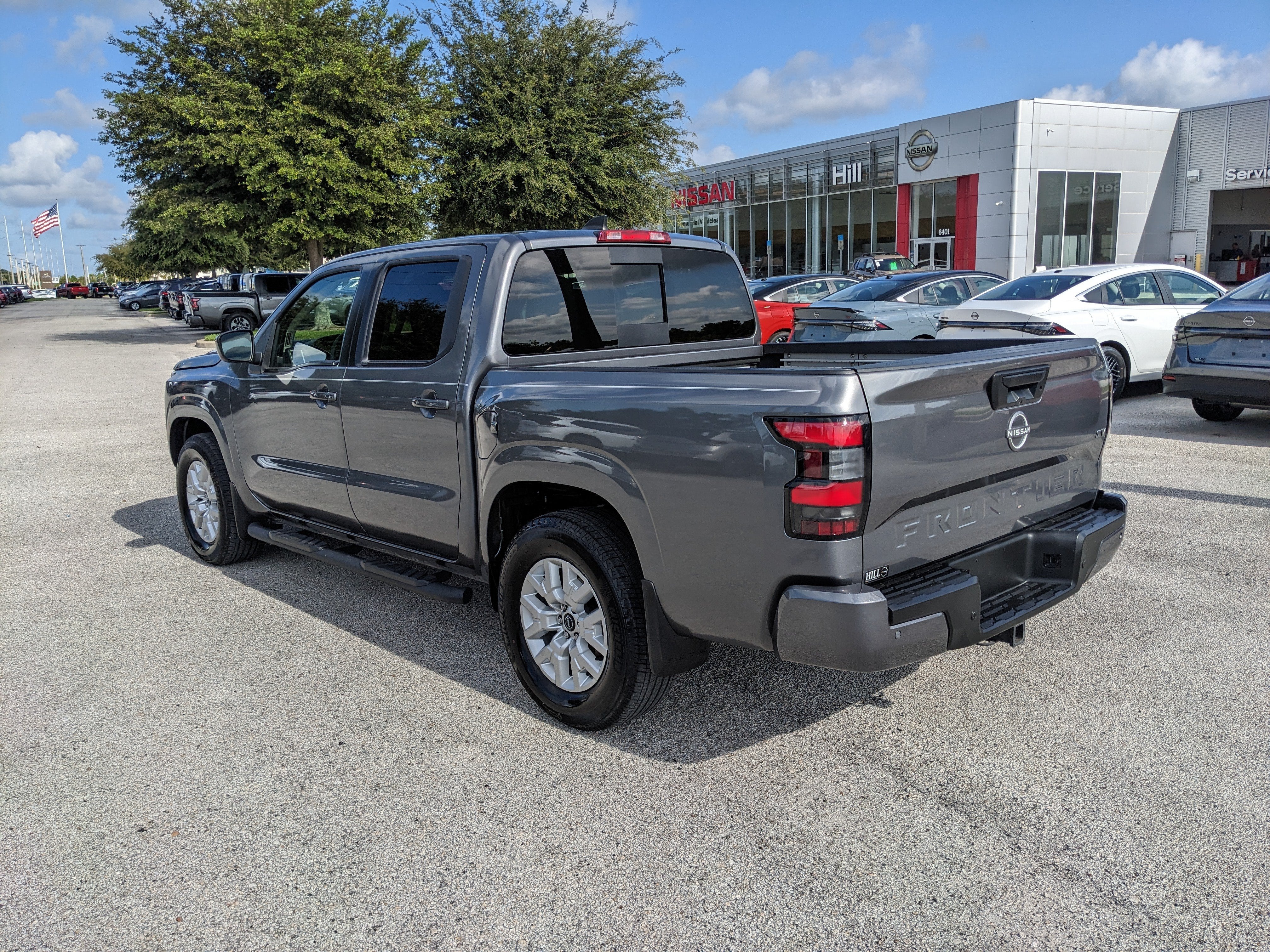 2024 Nissan Frontier SV