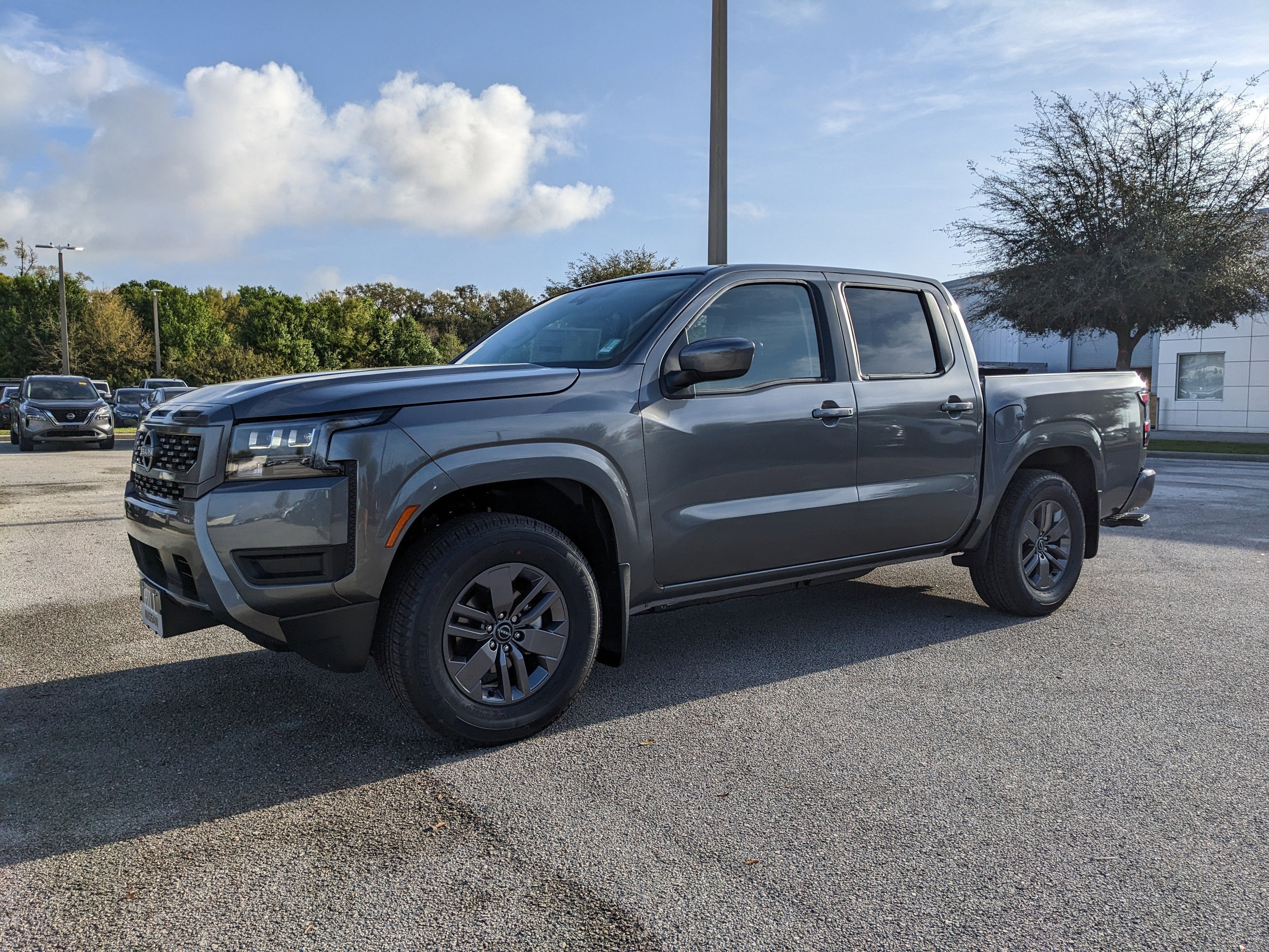 2026 Nissan Frontier SV