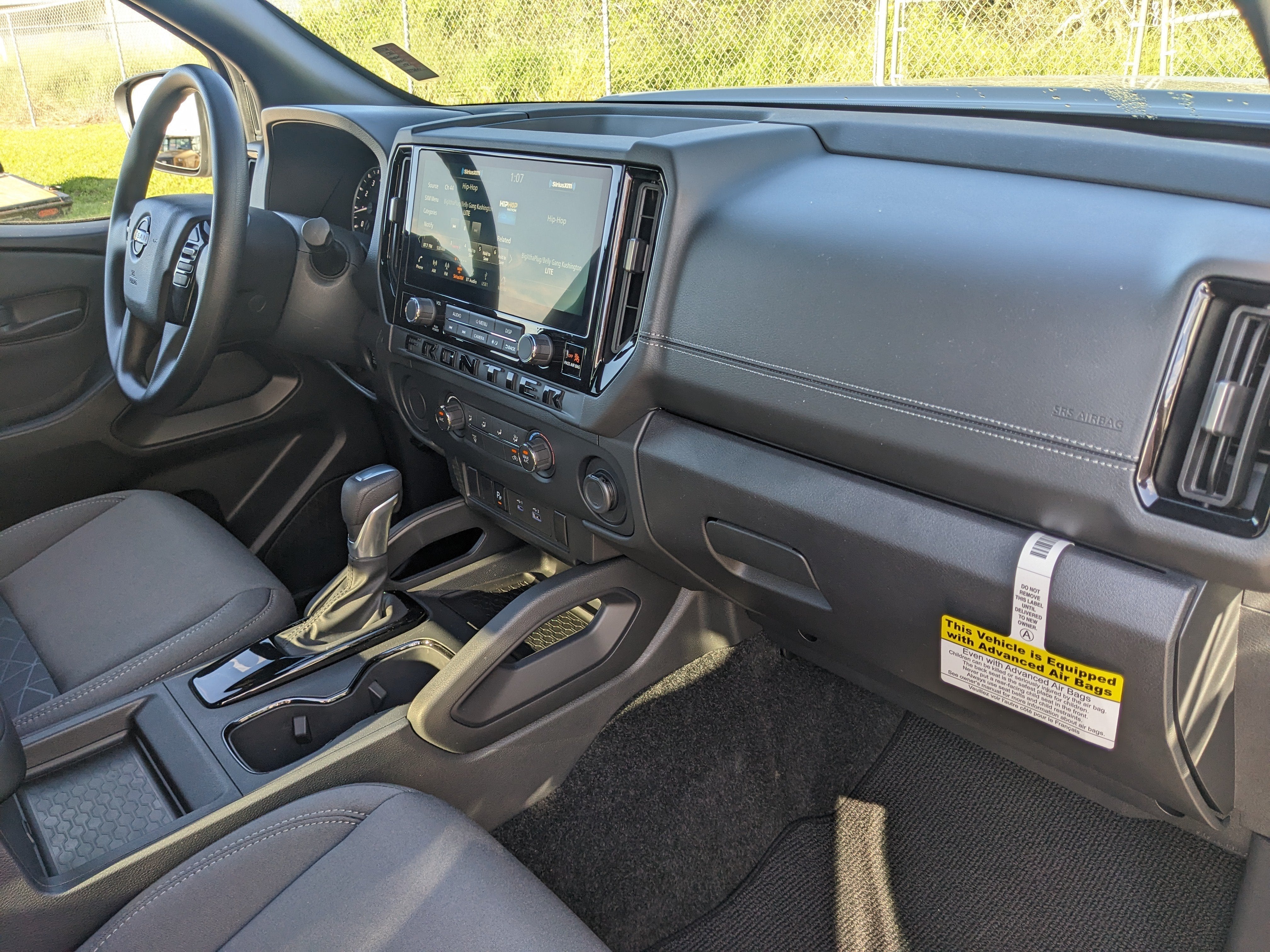 2027 Nissan Frontier SV