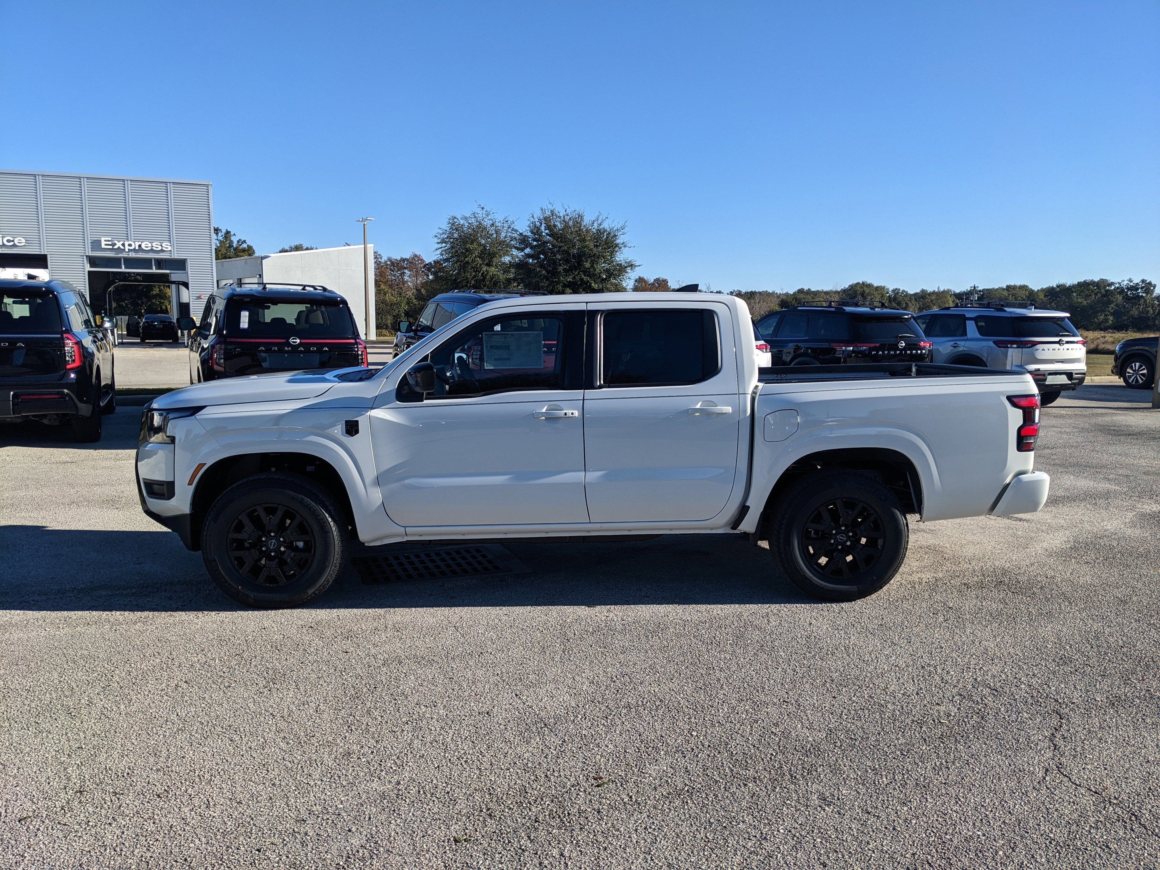 2026 Nissan Frontier SV