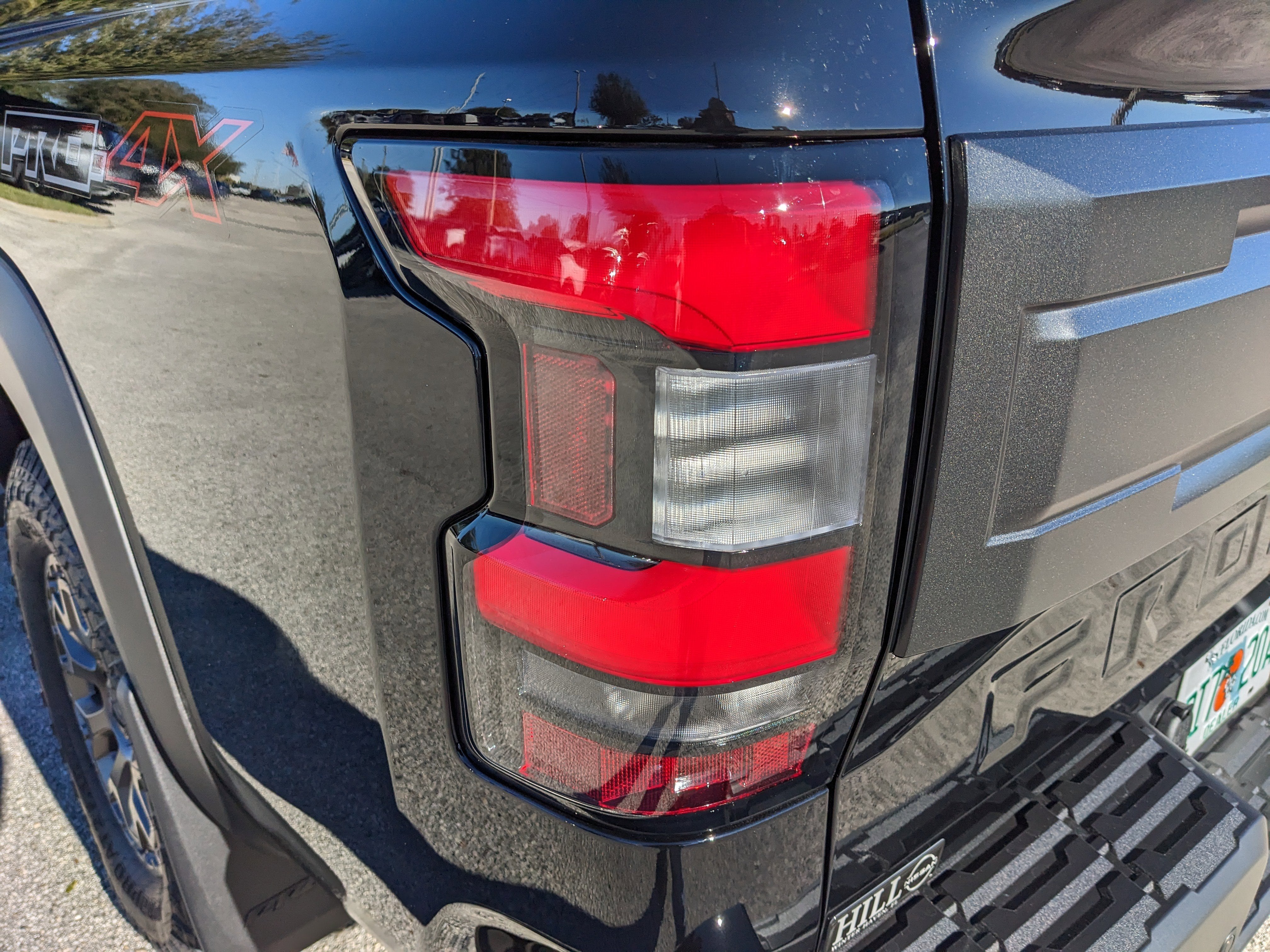 2026 Nissan Frontier PRO-4X w/R Package