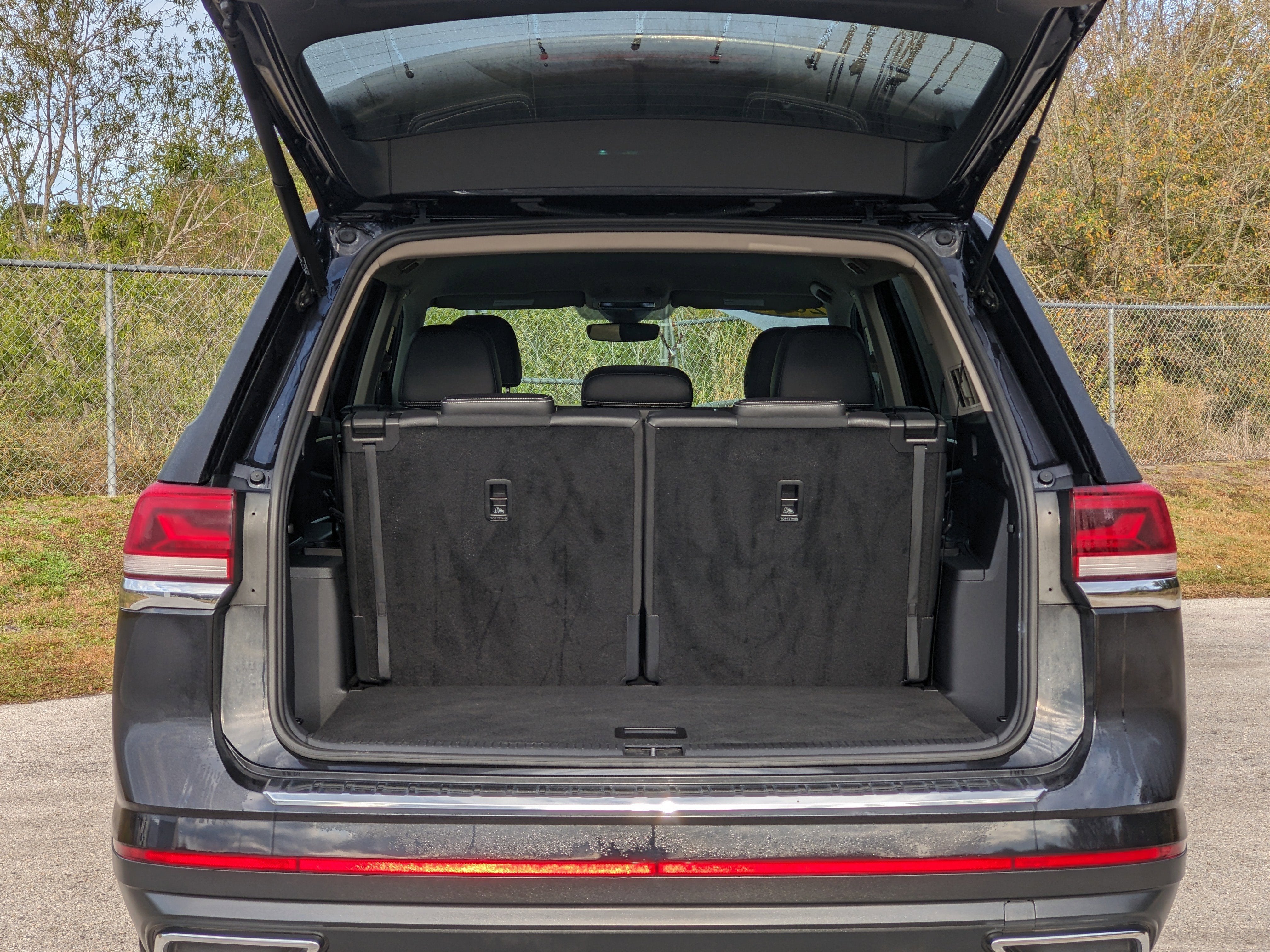 2024 Volkswagen Atlas 2.0T SE