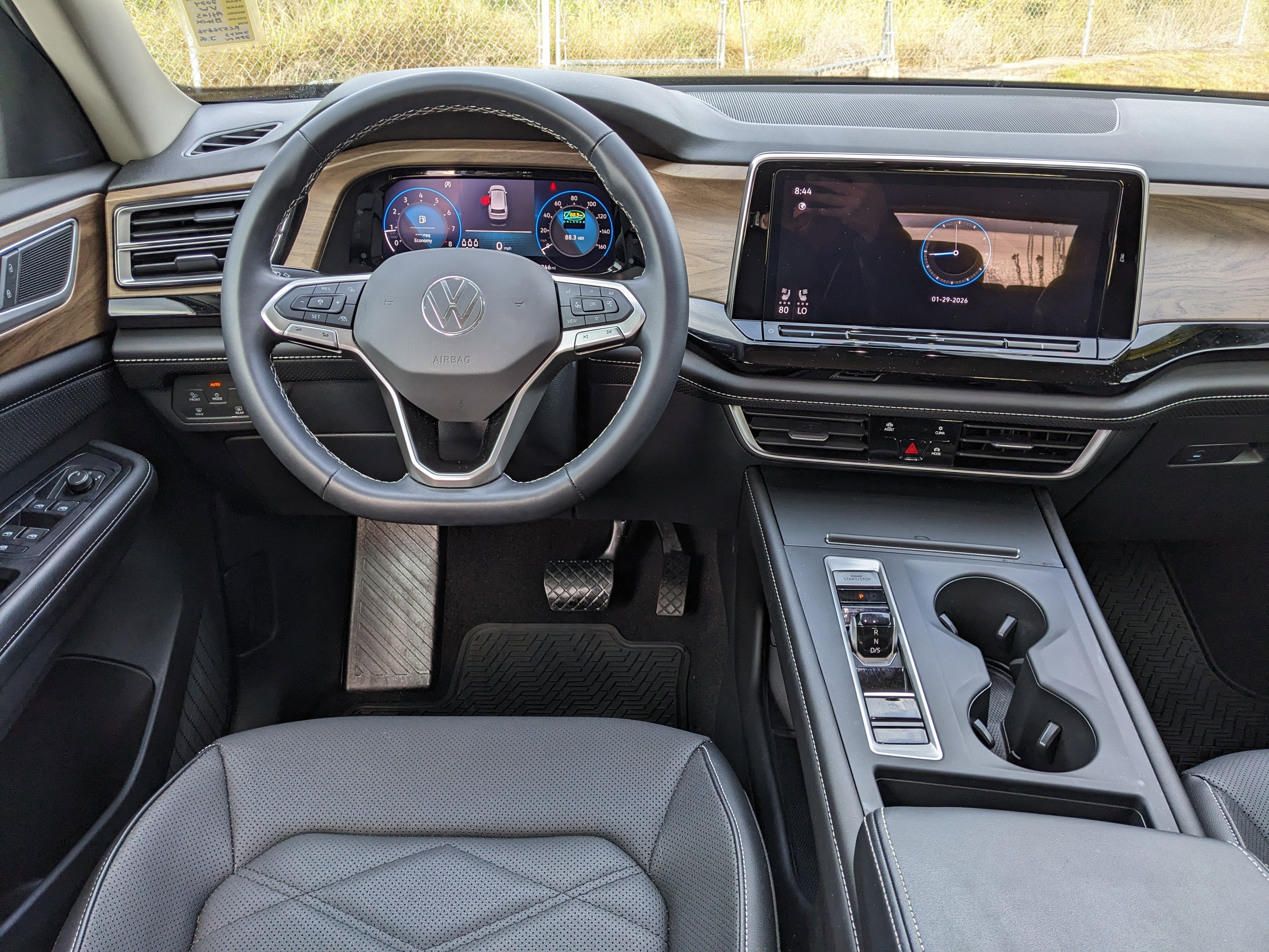 2024 Volkswagen Atlas 2.0T SE