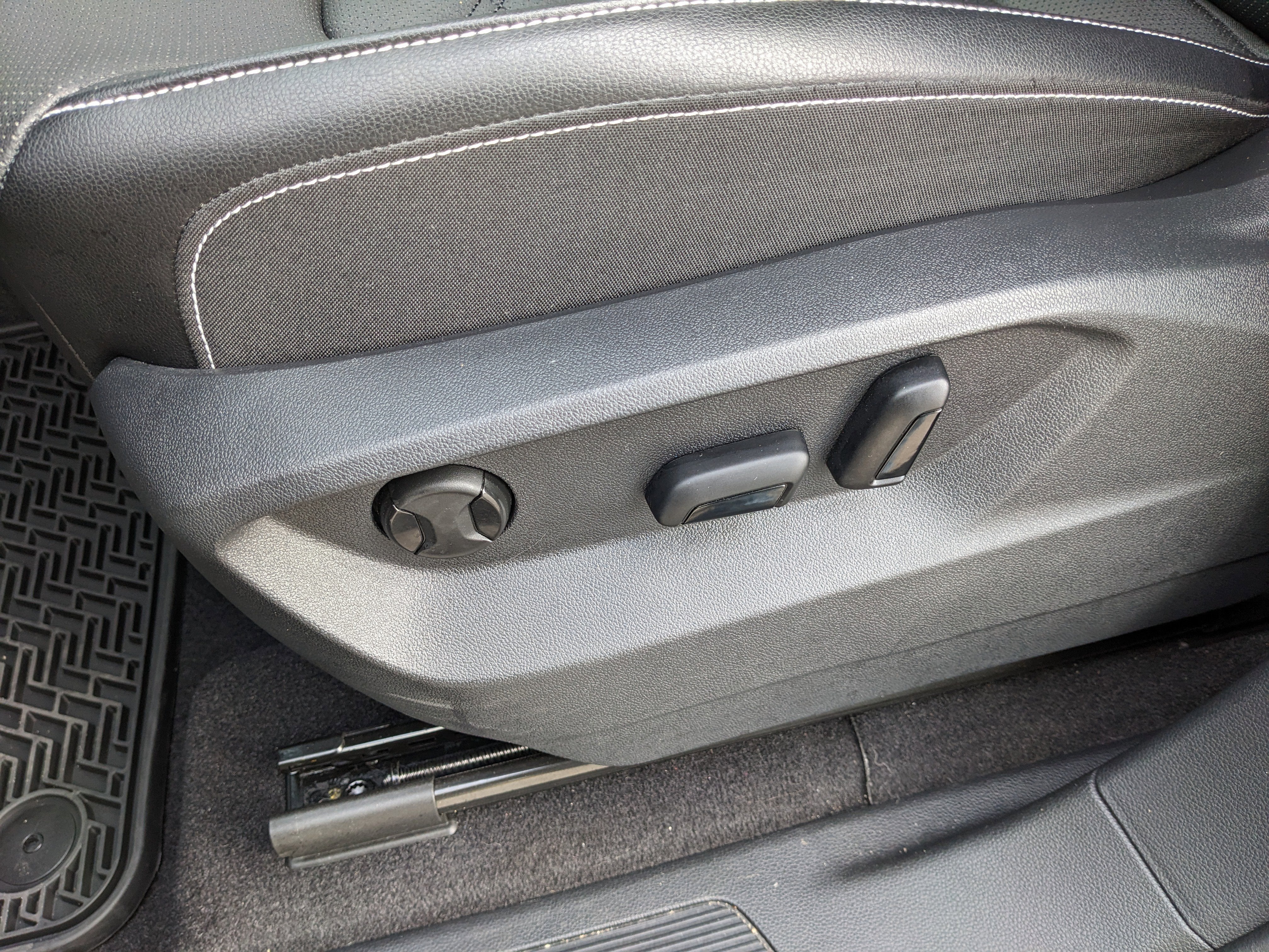 2024 Volkswagen Atlas 2.0T SE