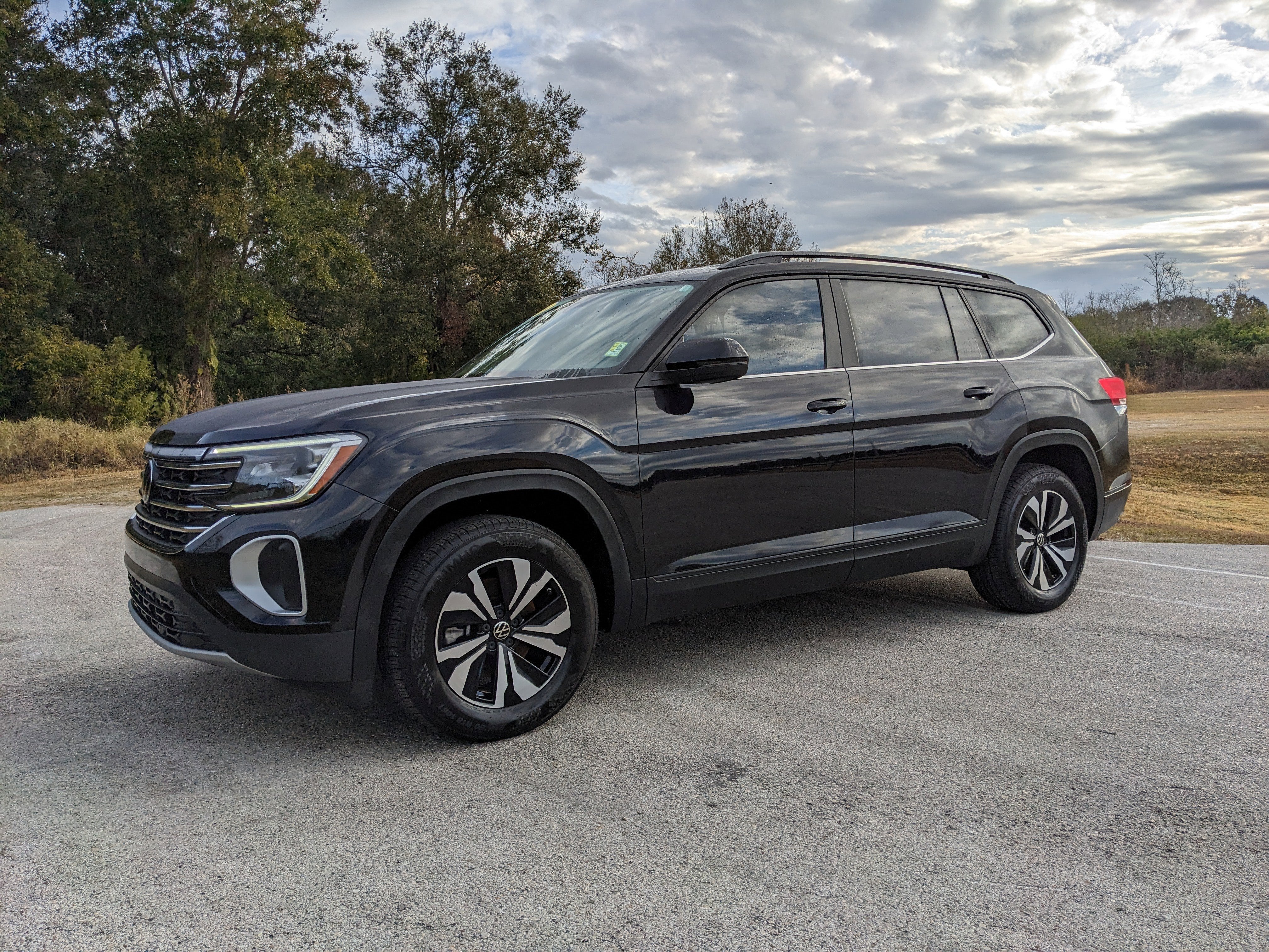 2024 Volkswagen Atlas 2.0T SE