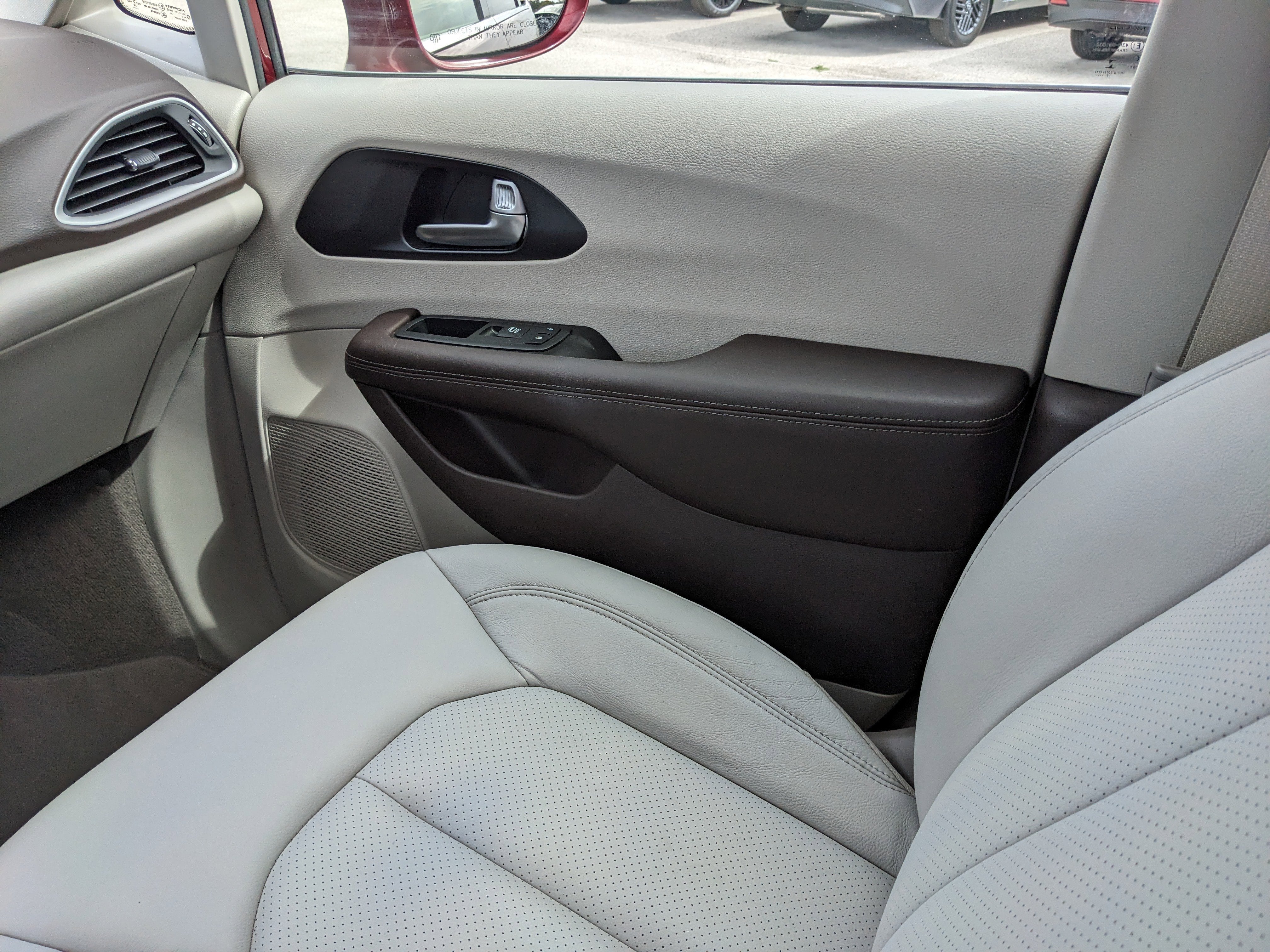 2020 Chrysler Pacifica Touring L Plus
