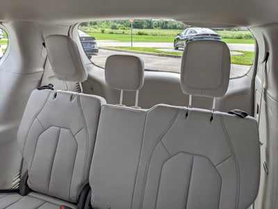 2020 Chrysler Pacifica Touring L Plus