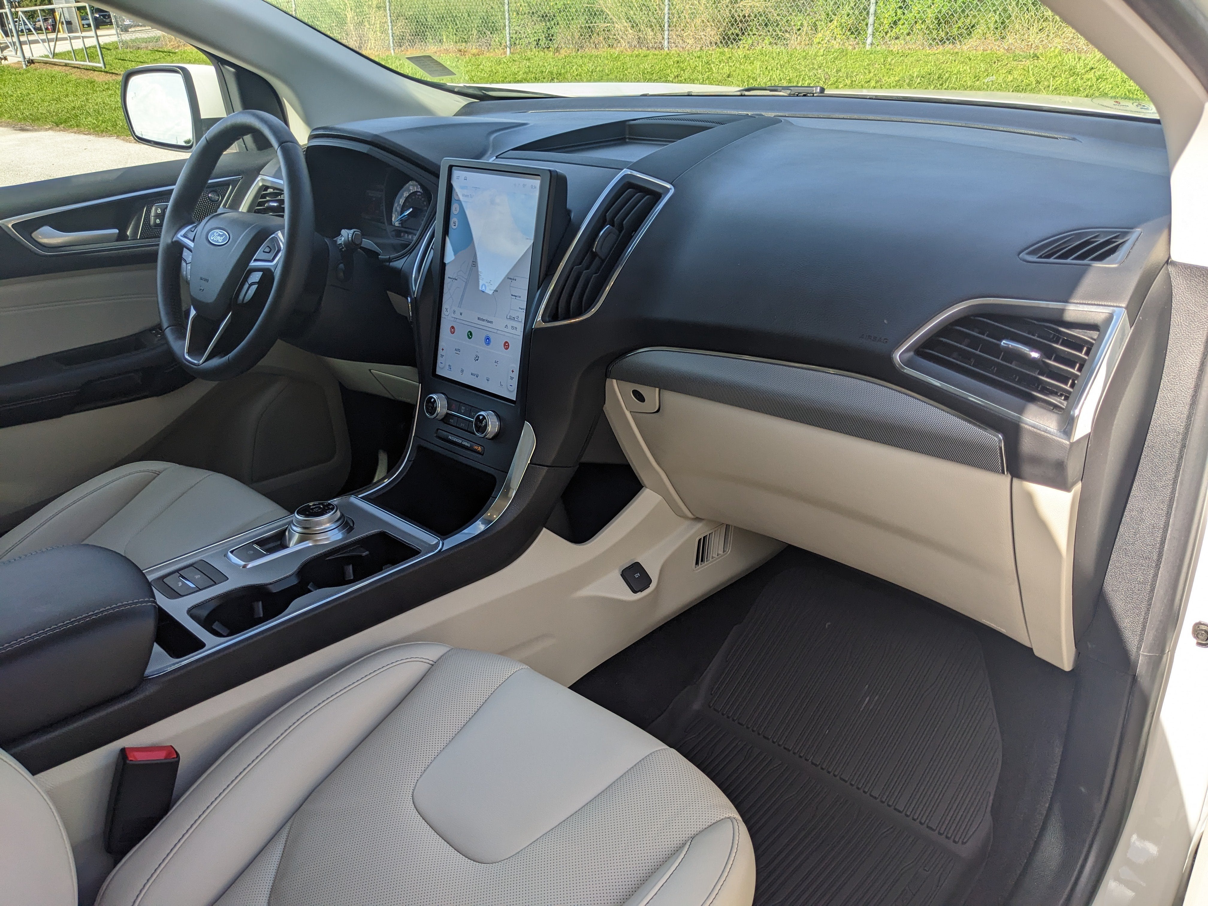 2022 Ford Edge Titanium