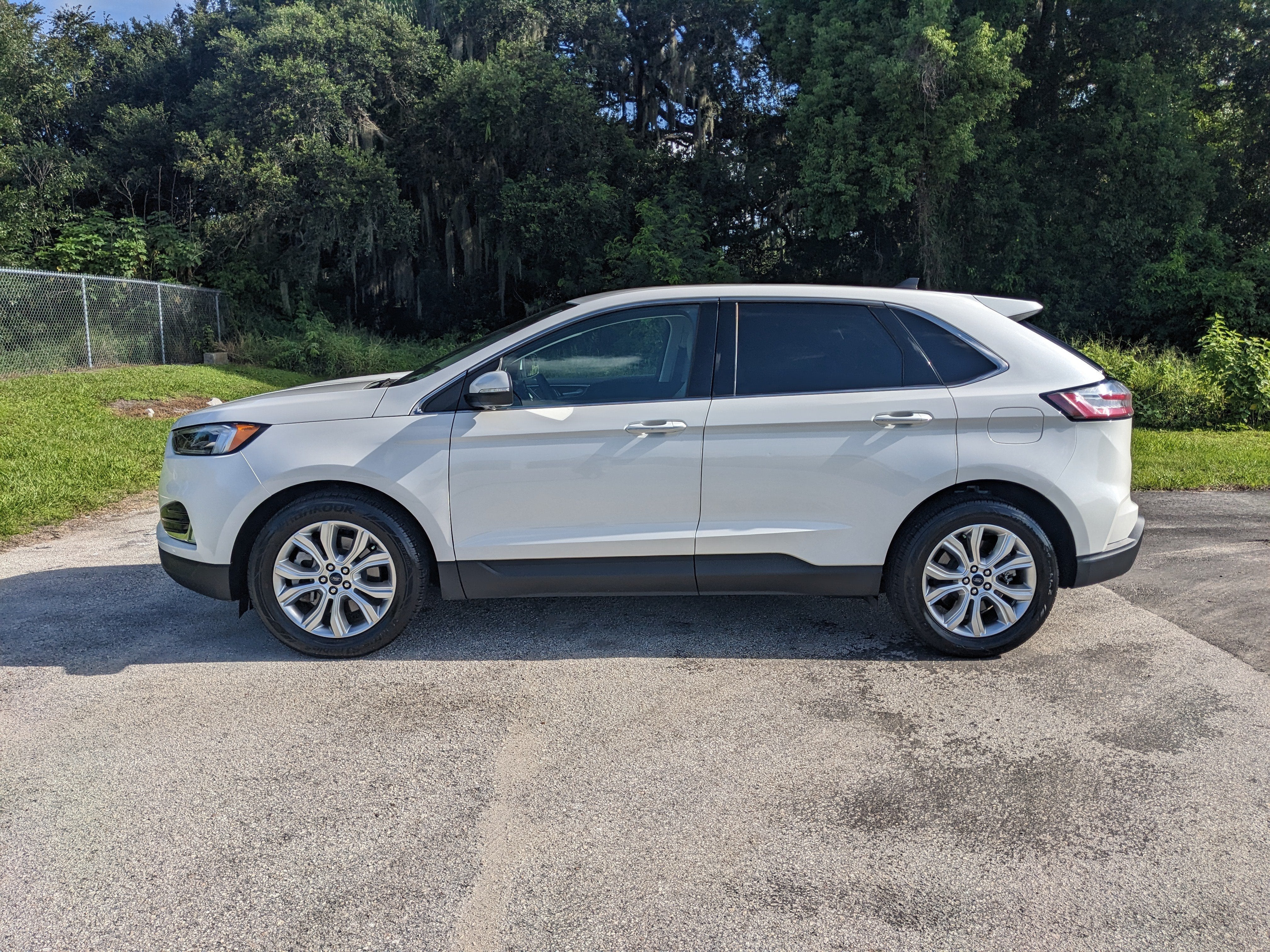 2022 Ford Edge Titanium