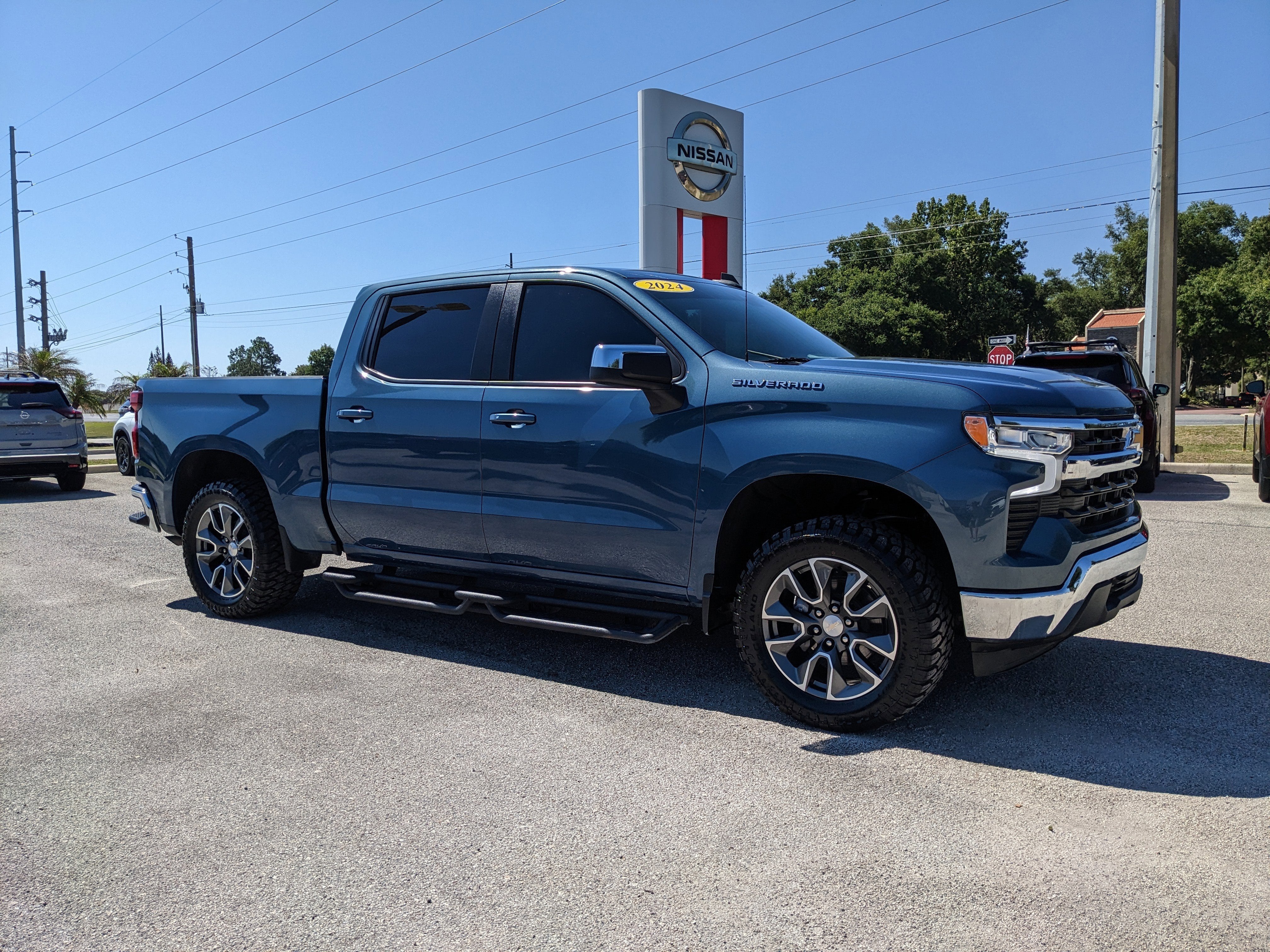 2024 Chevrolet Silverado 1500 LT